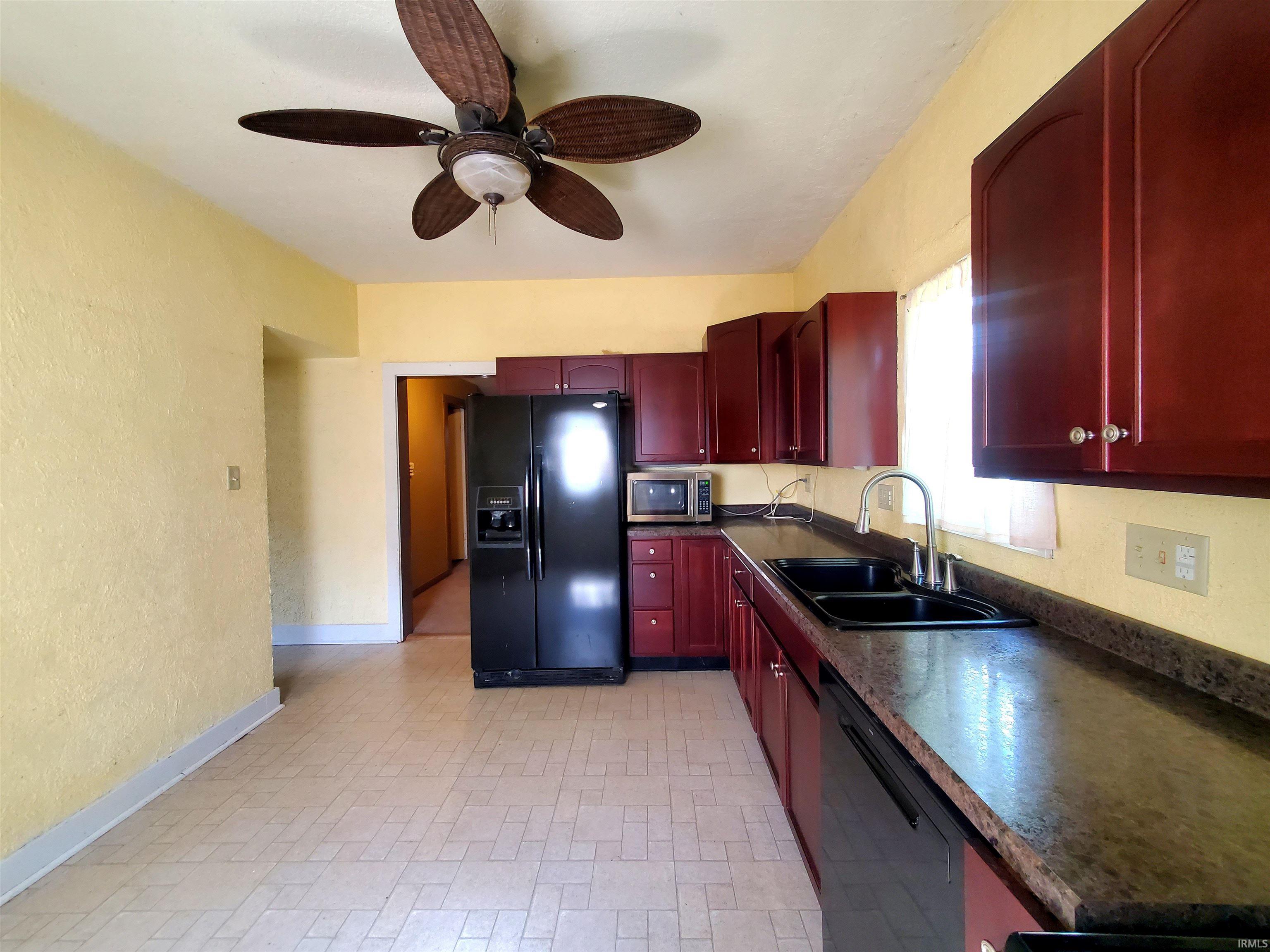Photo 3 of 331 Cline Street