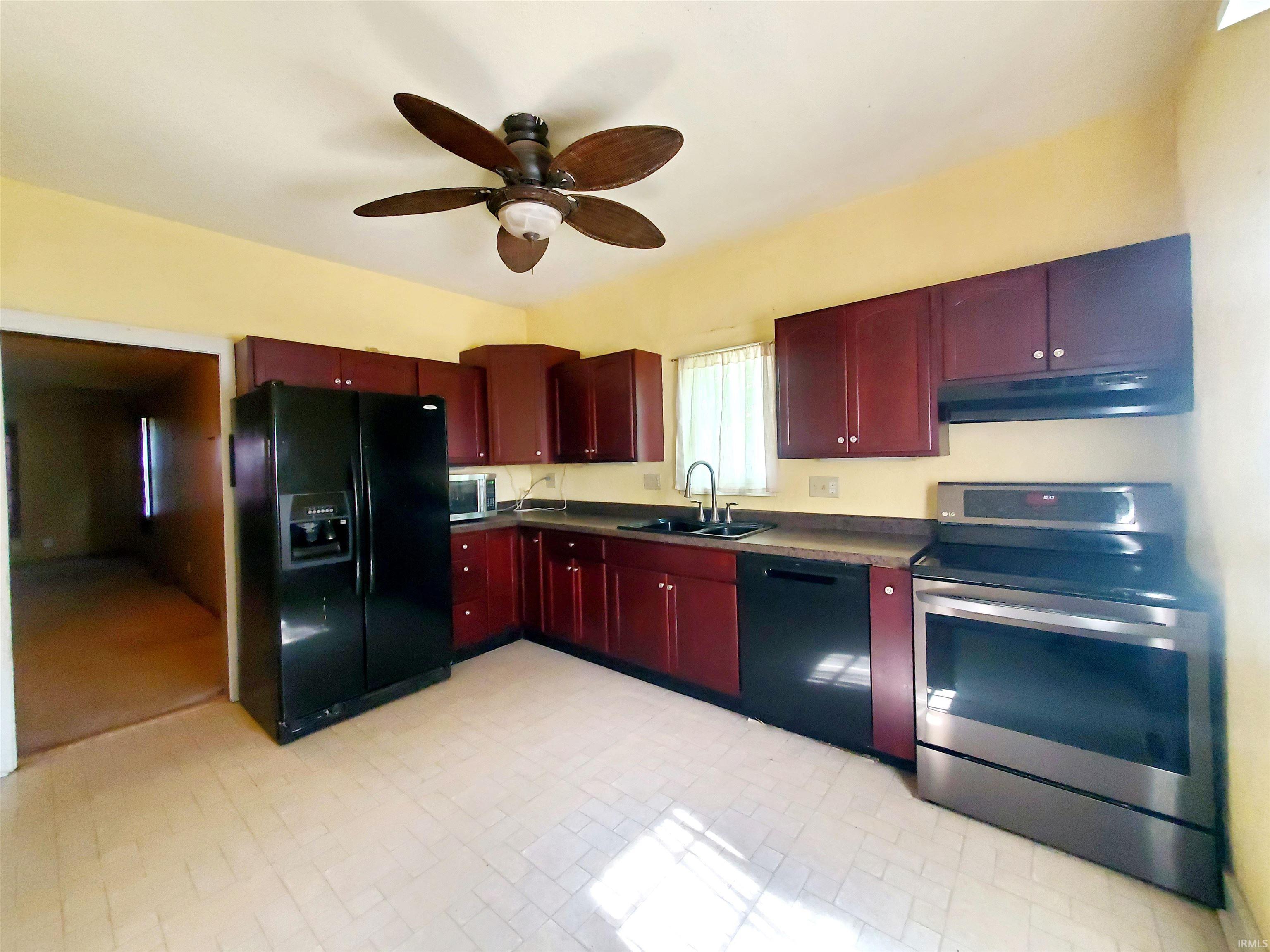 Photo 4 of 331 Cline Street