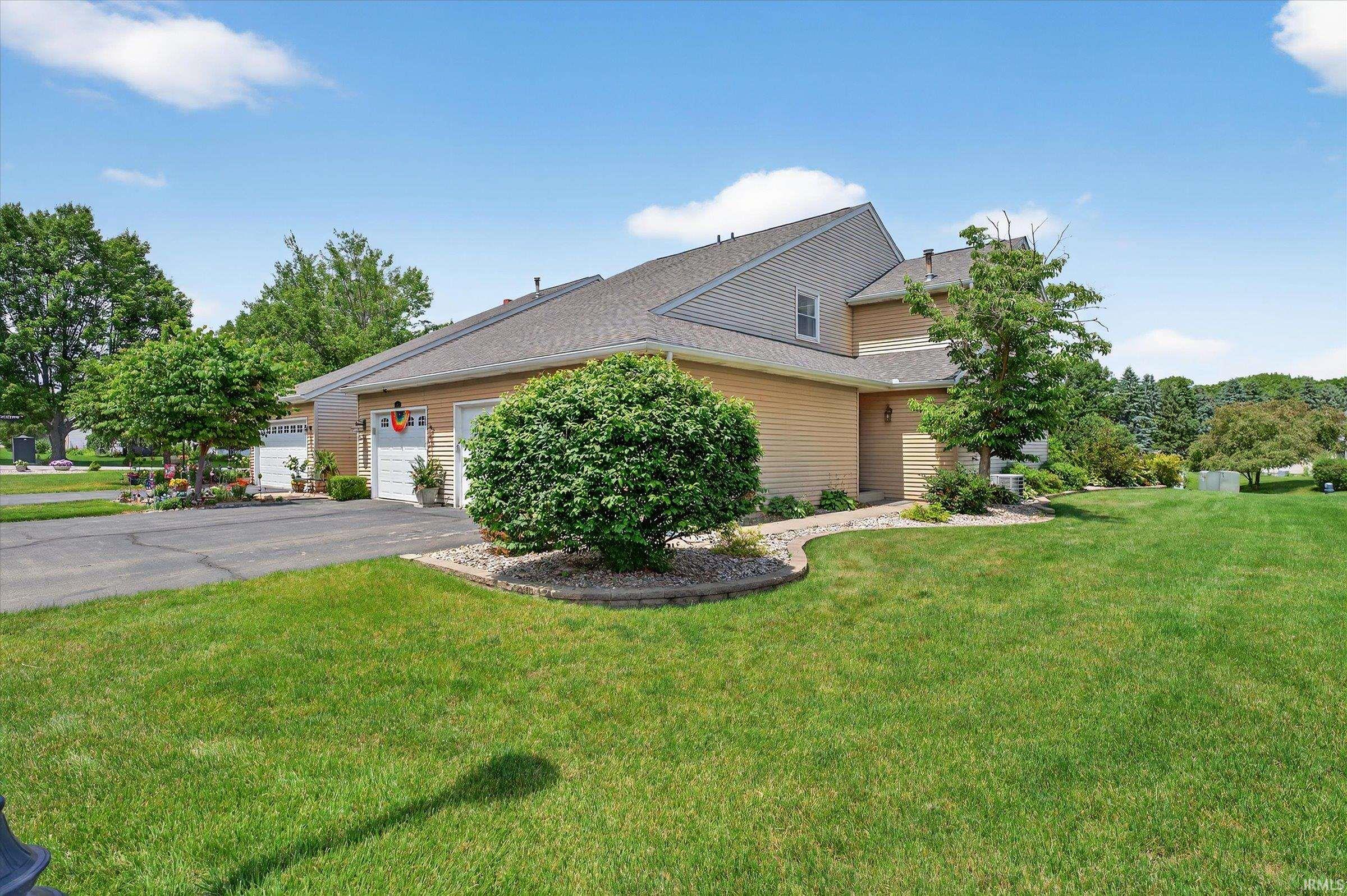 Homes for sale in Mishawaka, IN | 1018 Wheatstone Dr, Mishawaka, IN 46544 | MLS# 202523456