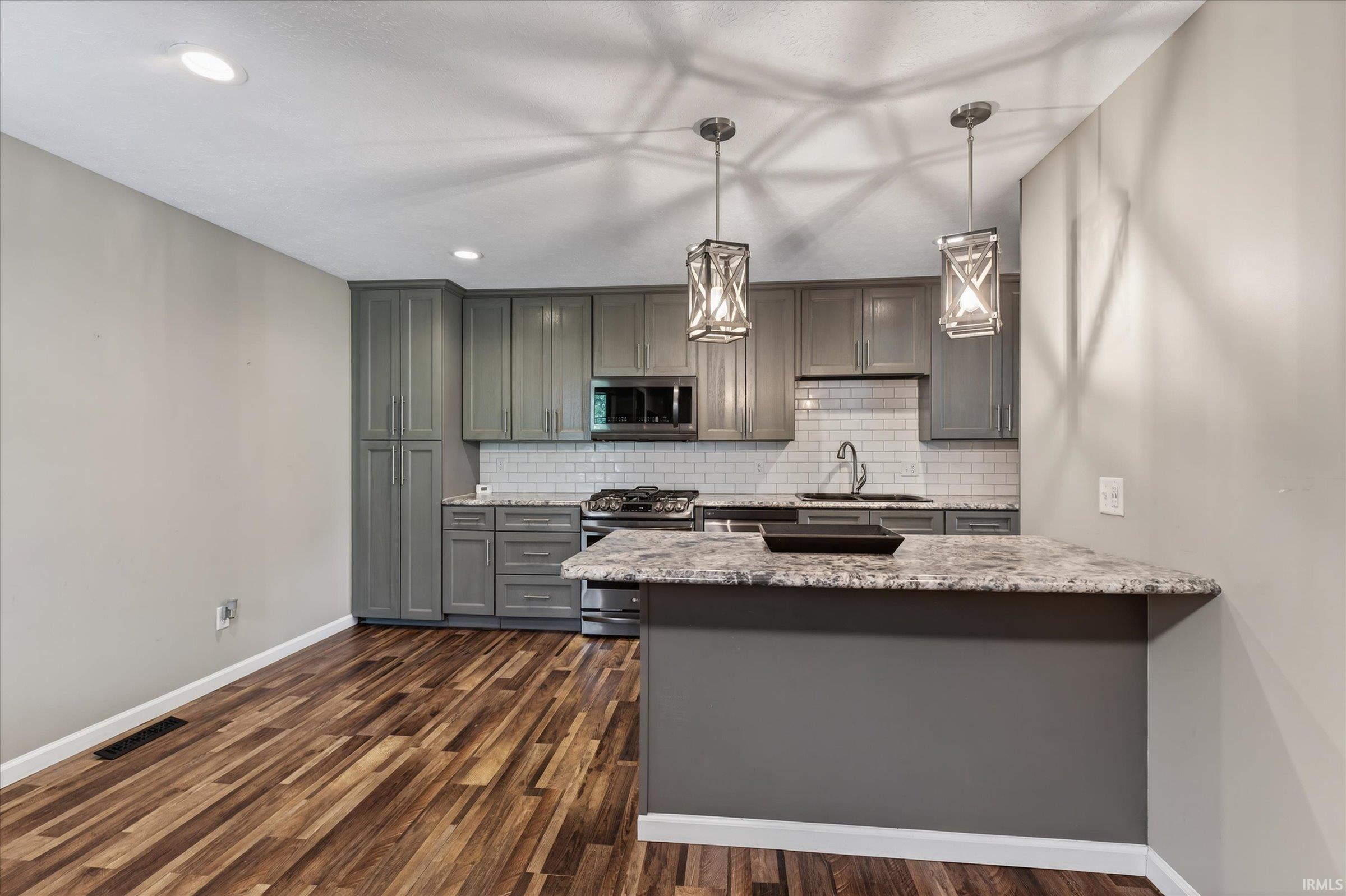 Homes for sale in Mishawaka, IN | 1018 Wheatstone Dr, Mishawaka, IN 46544 | MLS# 202523456