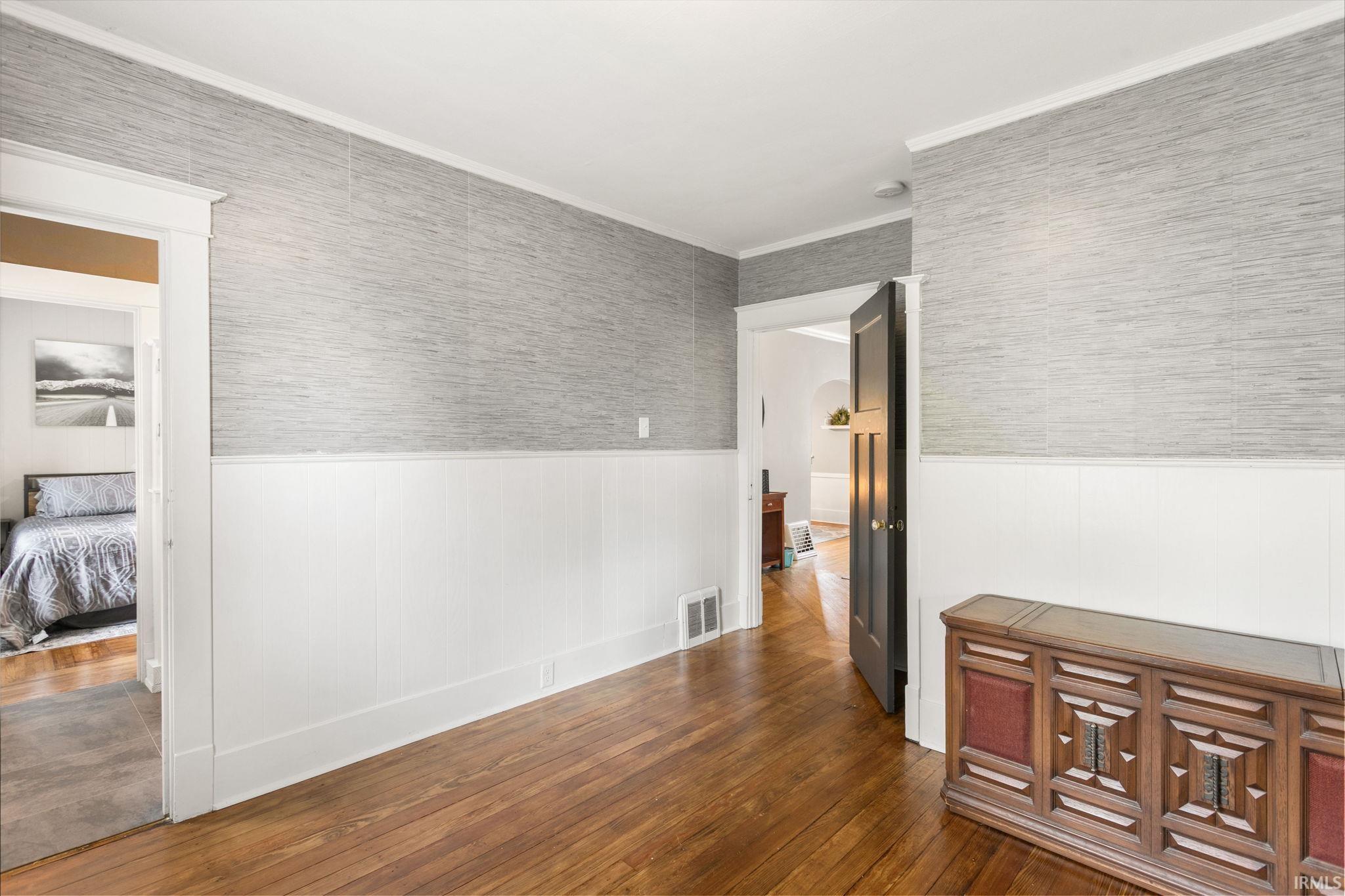 Photo 10 of 2217 E Jackson Boulevard
