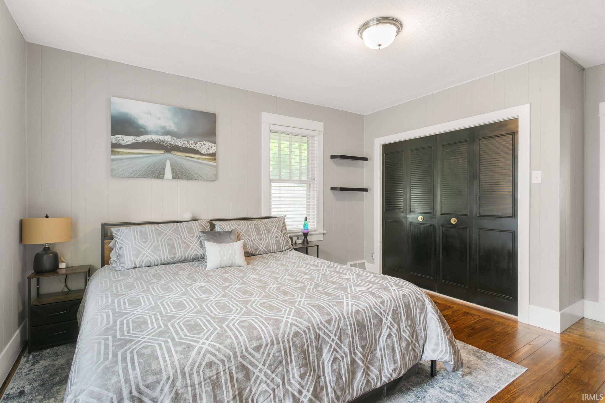 Photo 15 of 2217 E Jackson Boulevard