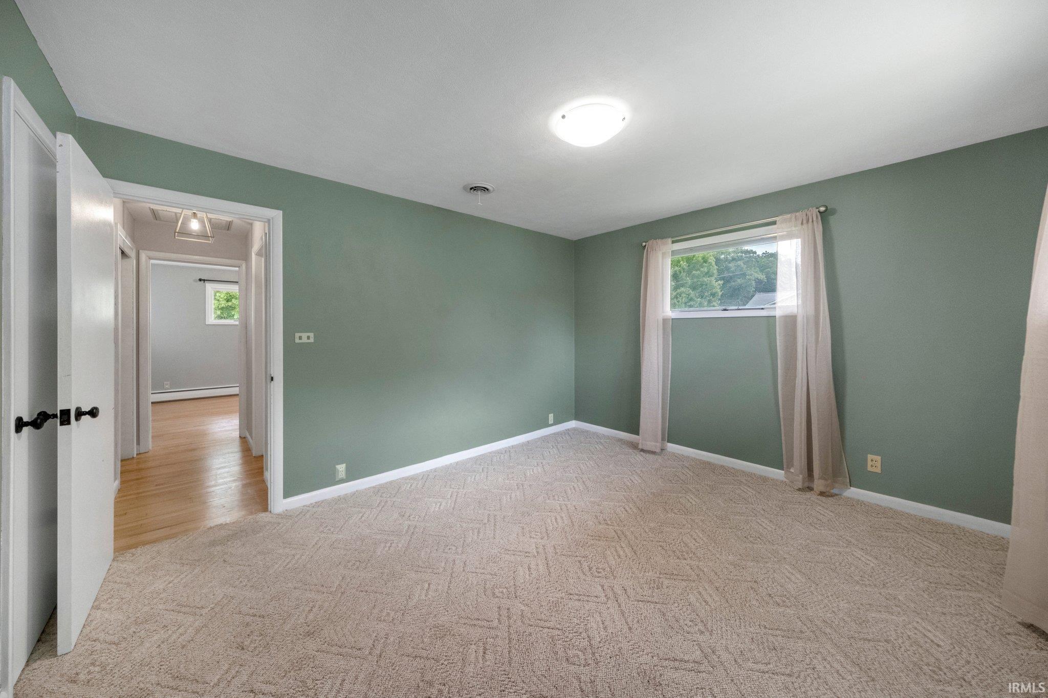 Photo 17 of 401 Woodland Drive