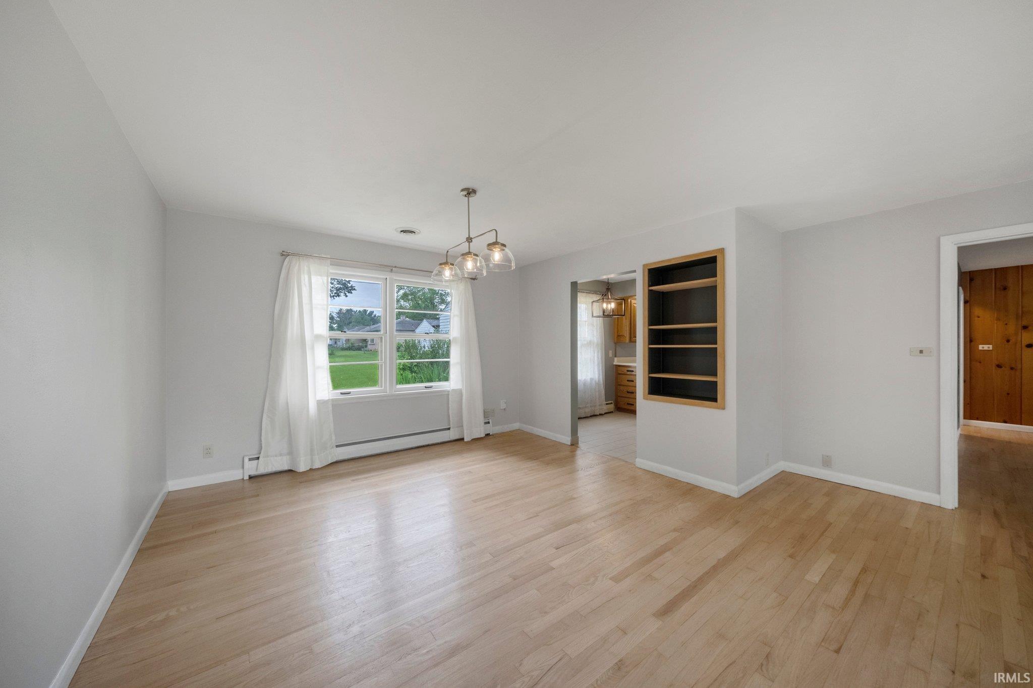 Photo 8 of 401 Woodland Drive