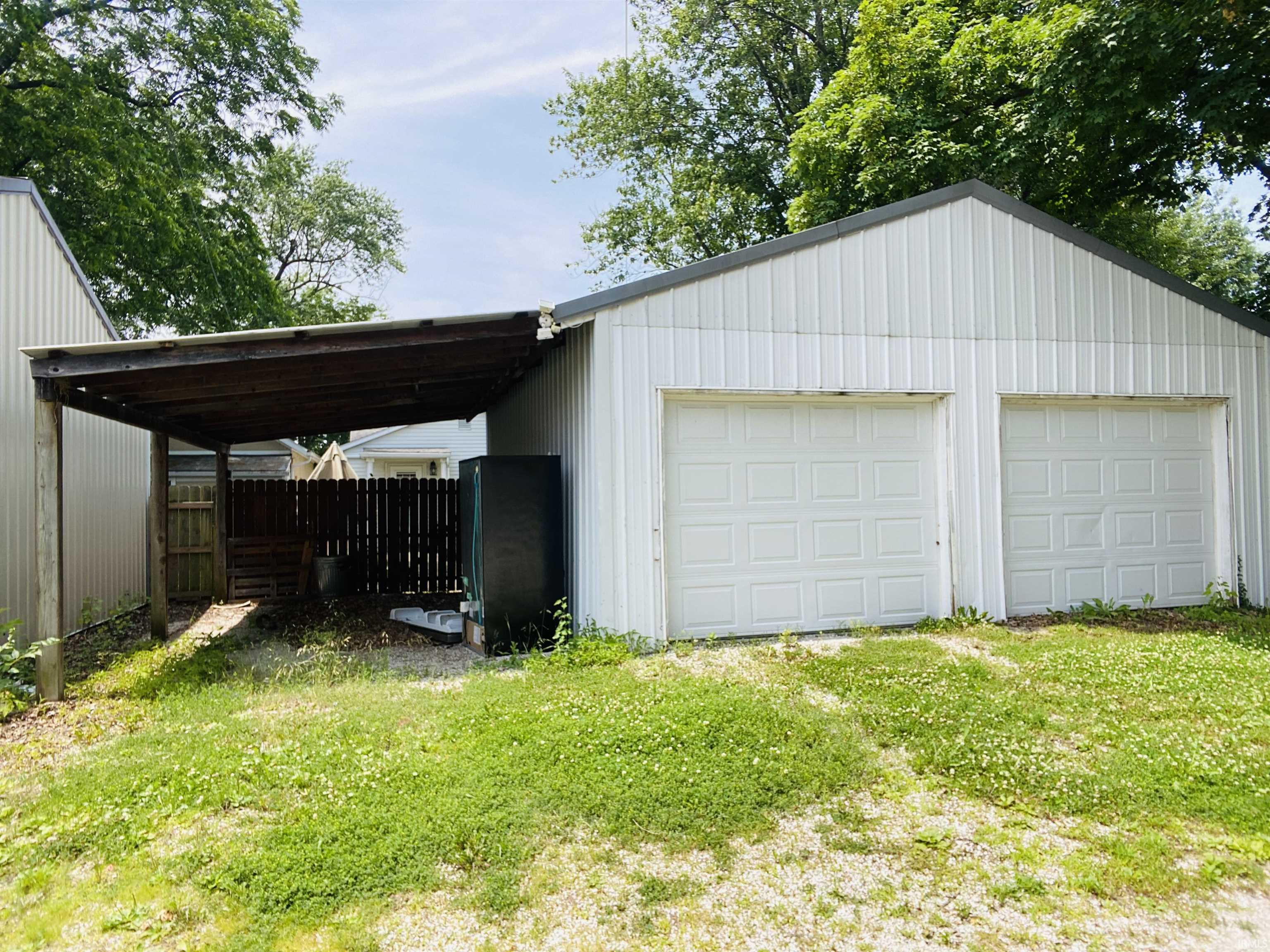 Homes for sale in Tell City, IN | 706 11th St, Tell City, IN 47586 | MLS# 202523509