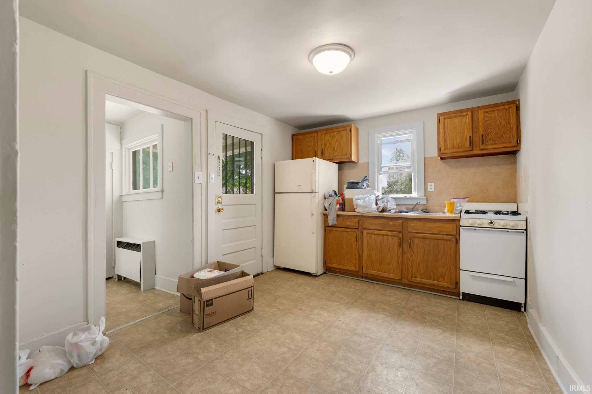 Photo 14 of 4029 Barr Street