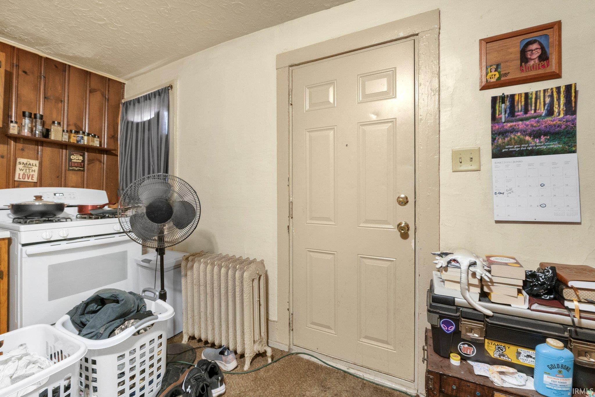 Photo 4 of 4029 Barr Street