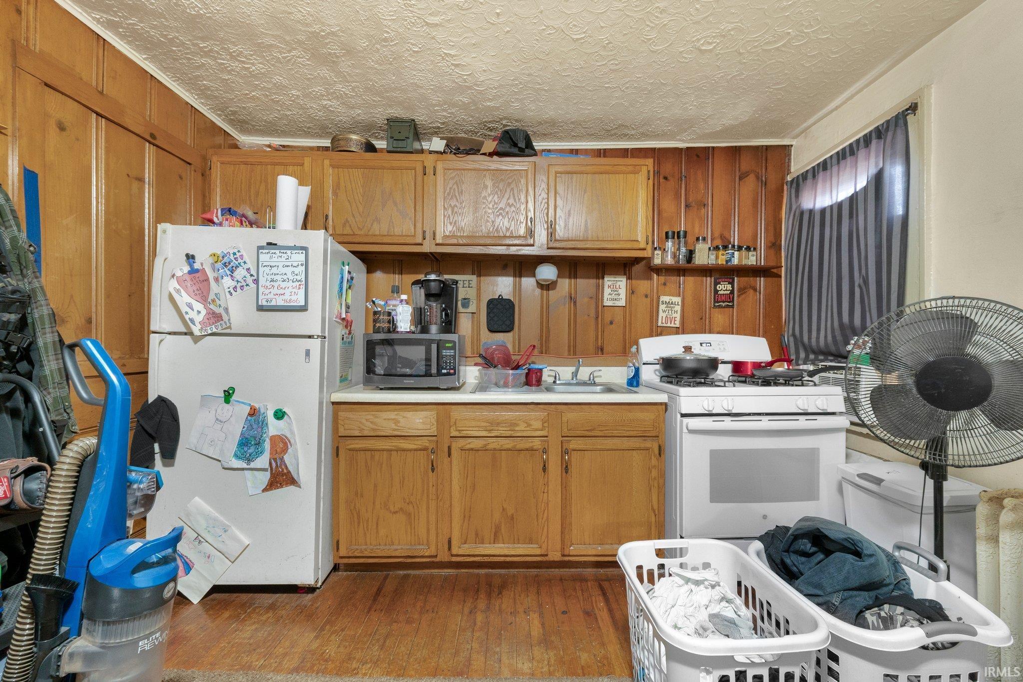 Photo 5 of 4029 Barr Street