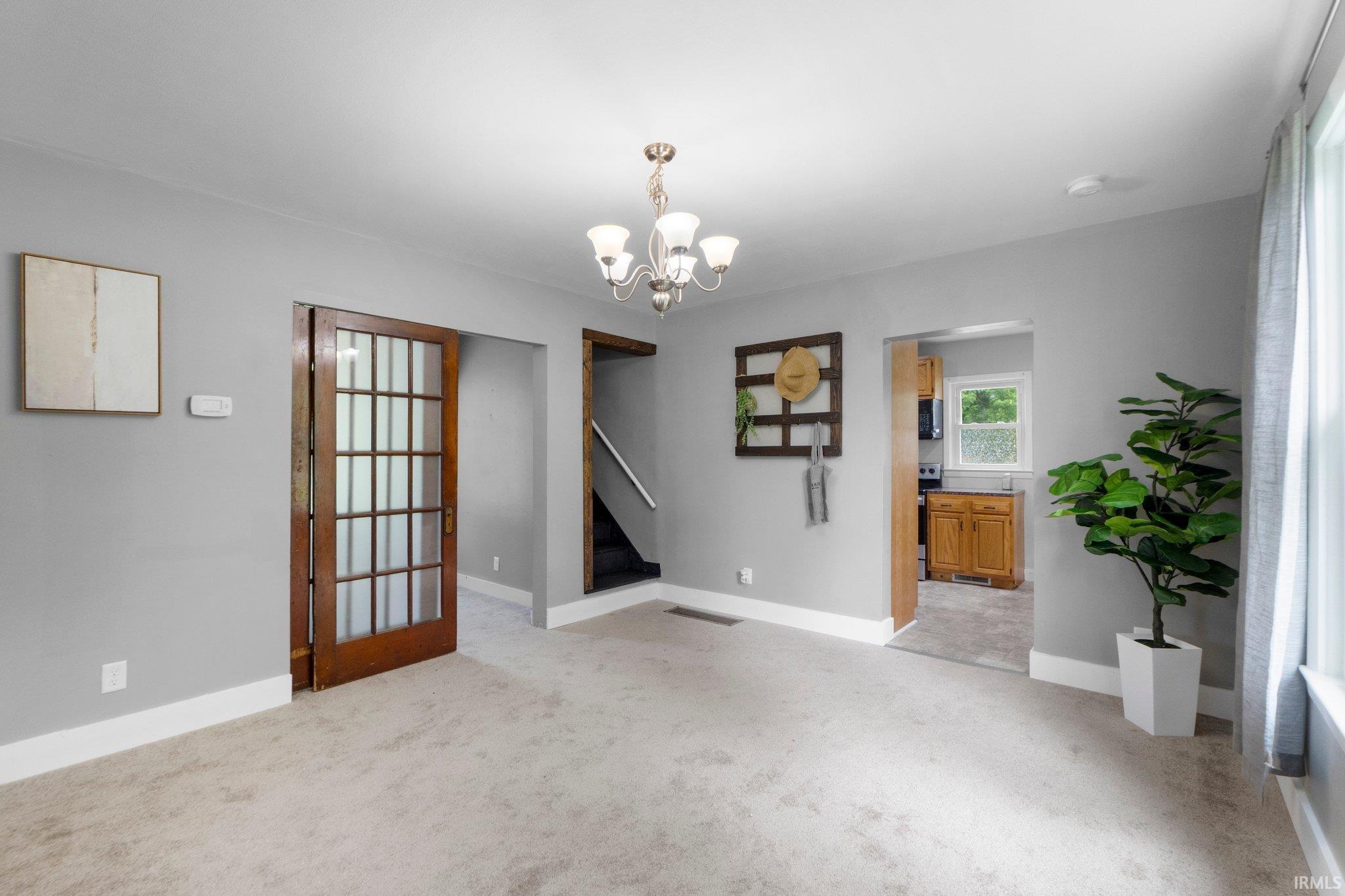 Photo 6 of 718 N Cedar Street
