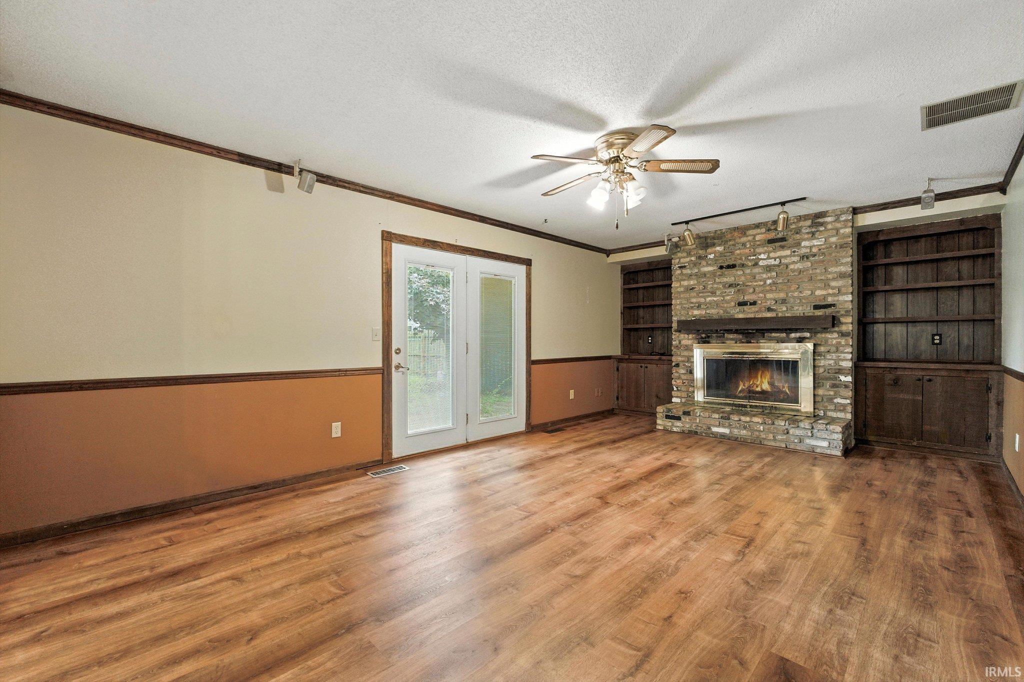 Photo 17 of 7702 Sunderland Drive
