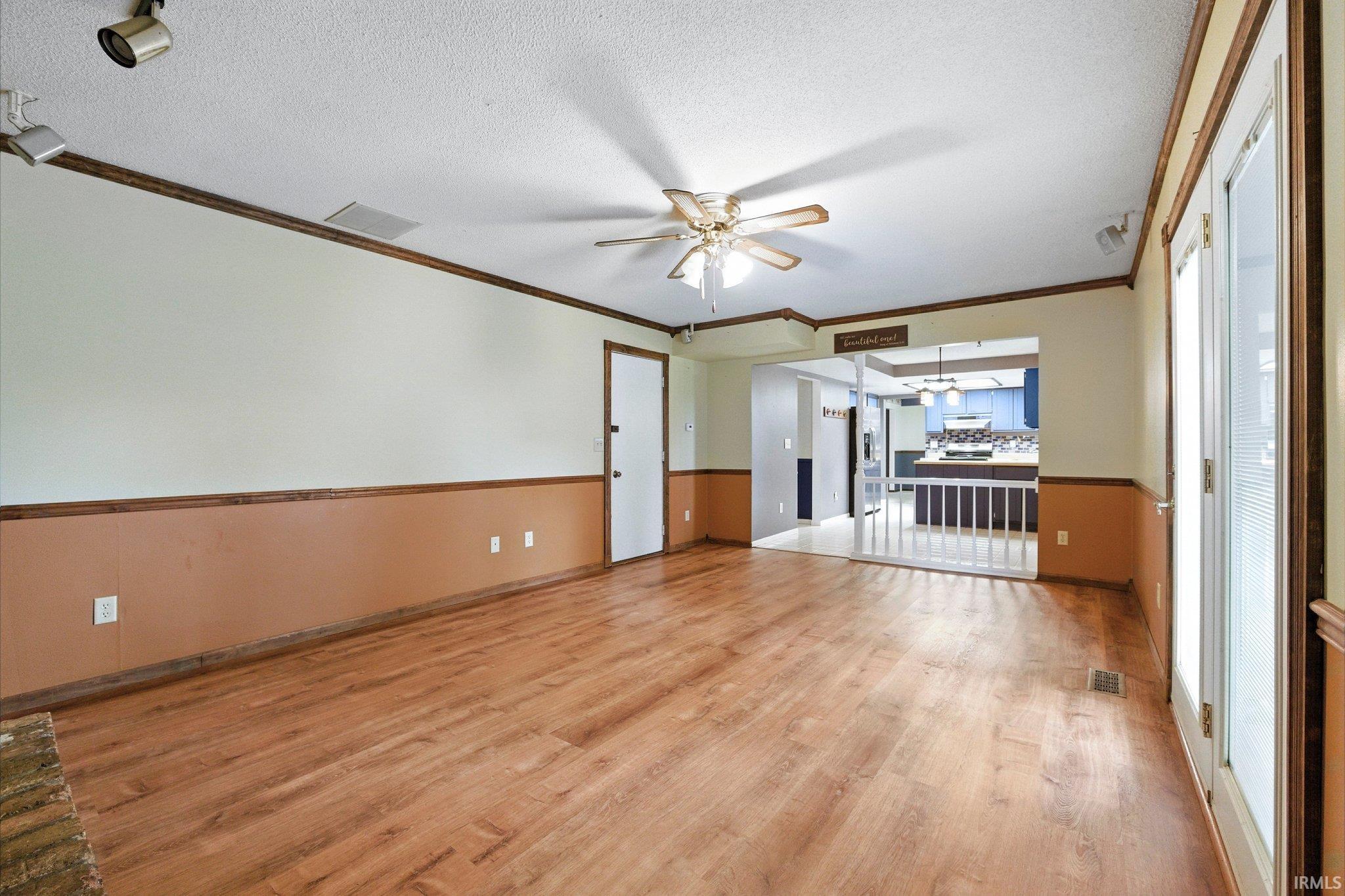 Photo 19 of 7702 Sunderland Drive