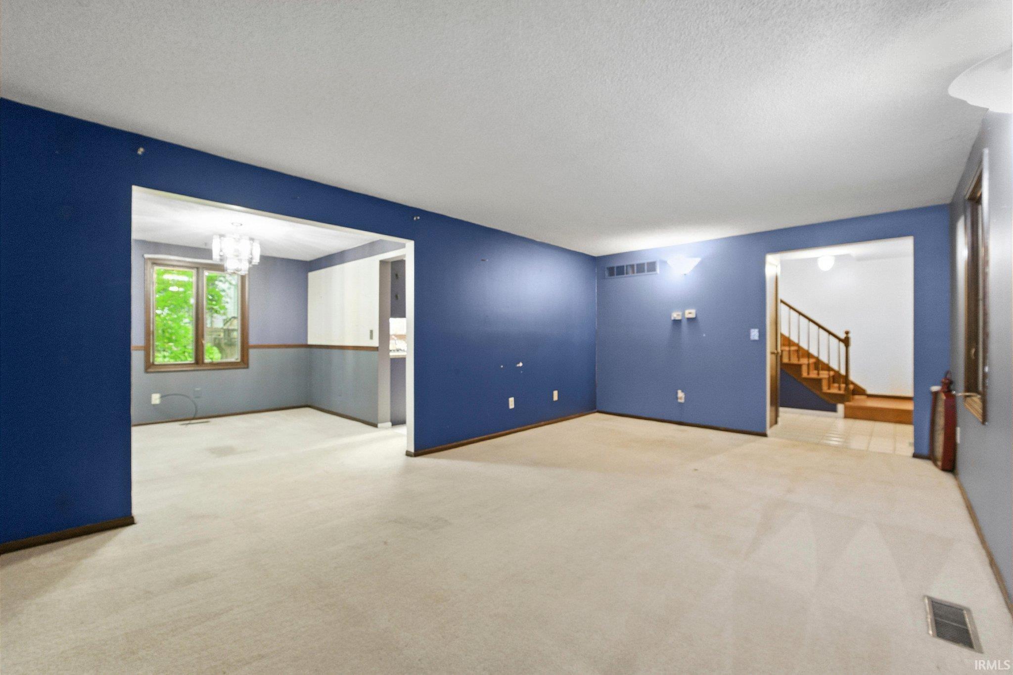 Photo 6 of 7702 Sunderland Drive