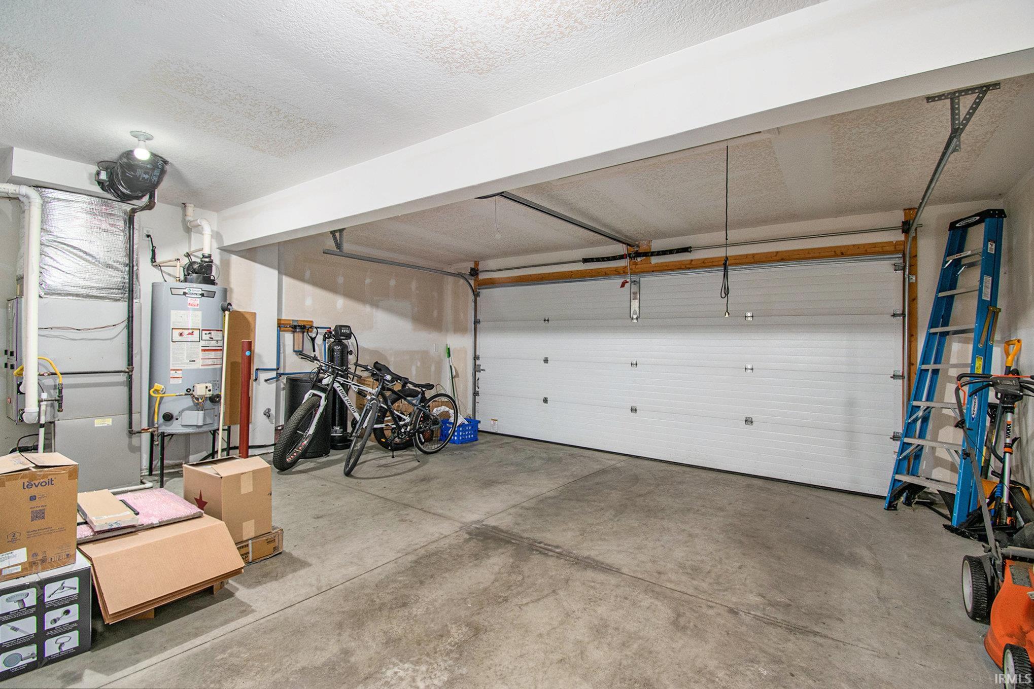 Photo 12 of 2116 Lindenwood Avenue