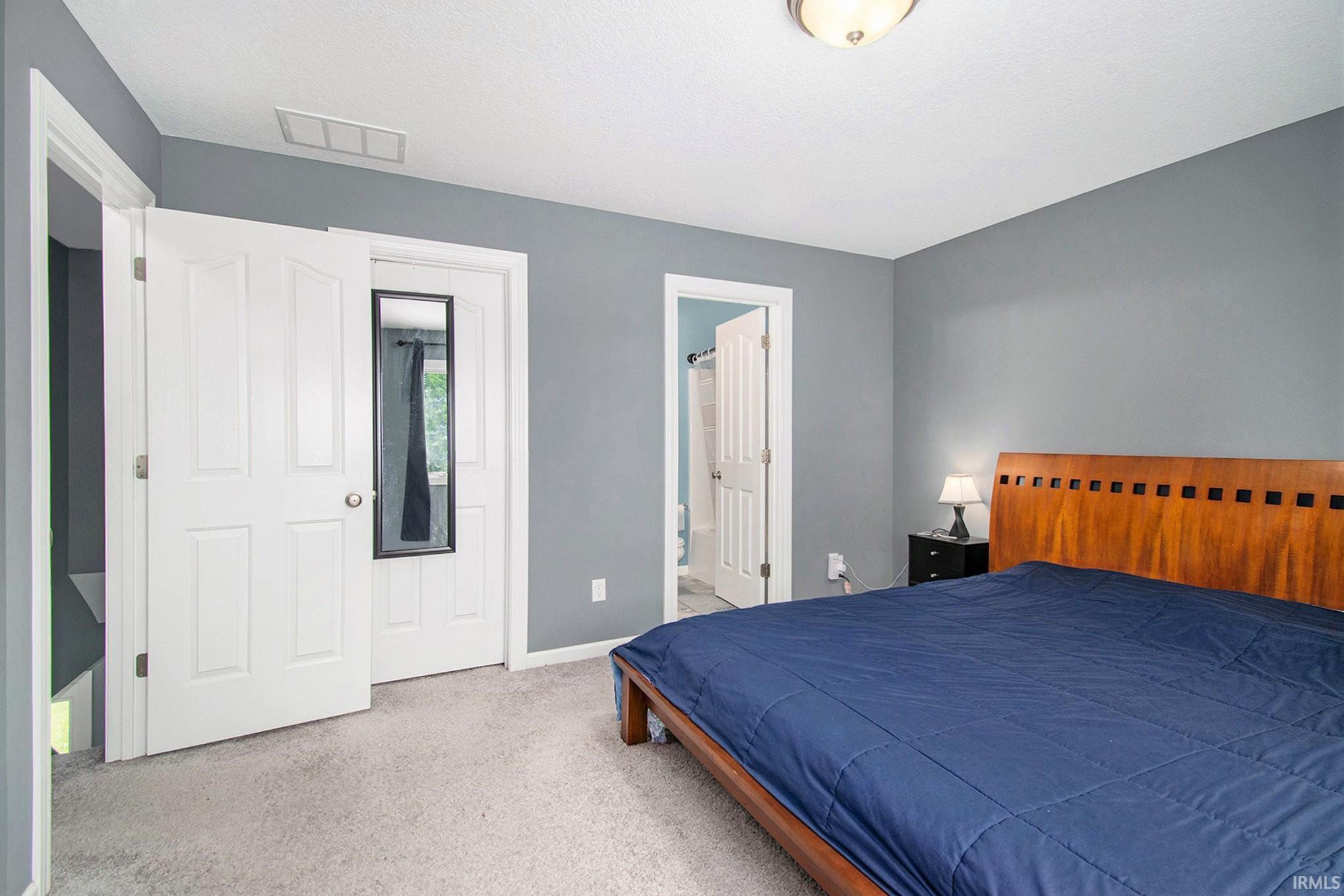 Photo 5 of 2116 Lindenwood Avenue