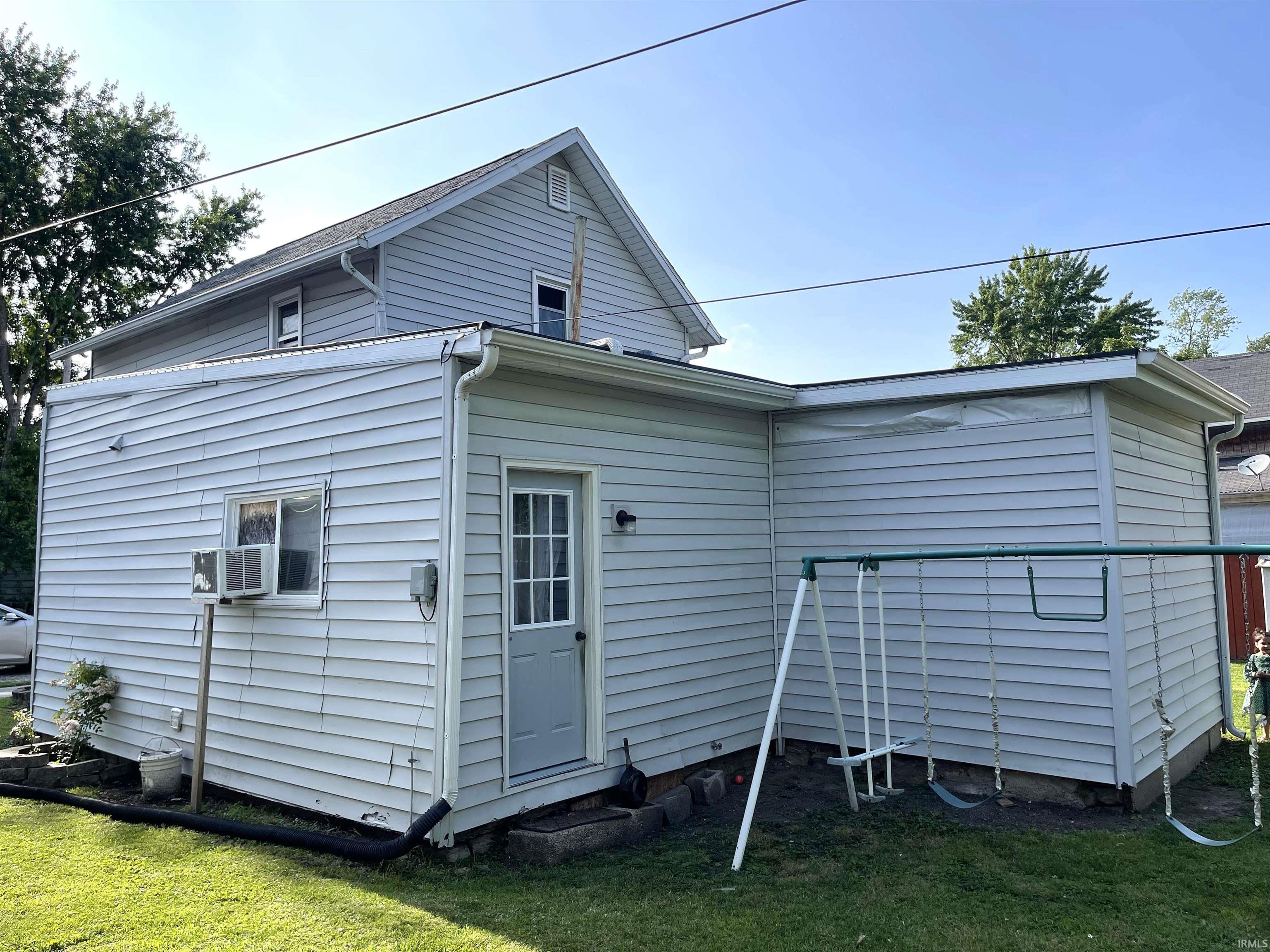 Photo 2 of 419 2nd Street