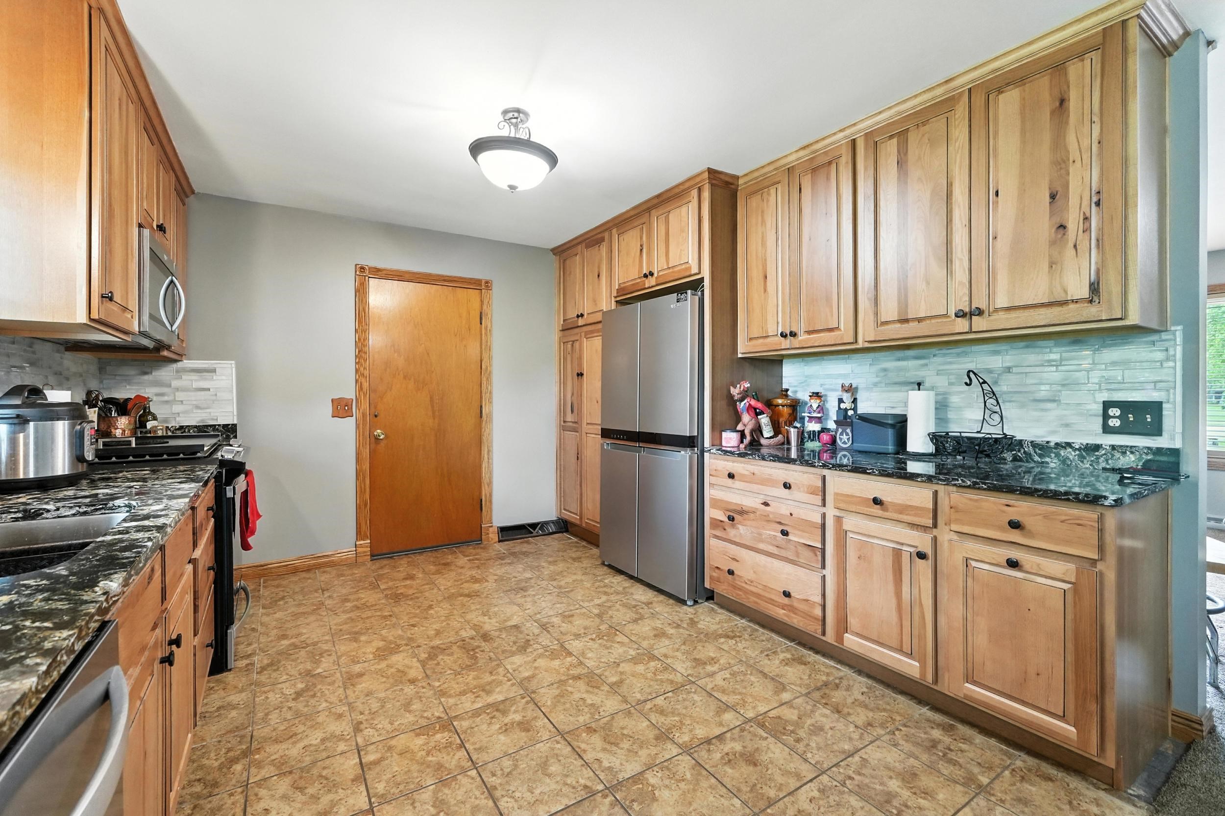 Photo 5 of 1610 W 100 N
