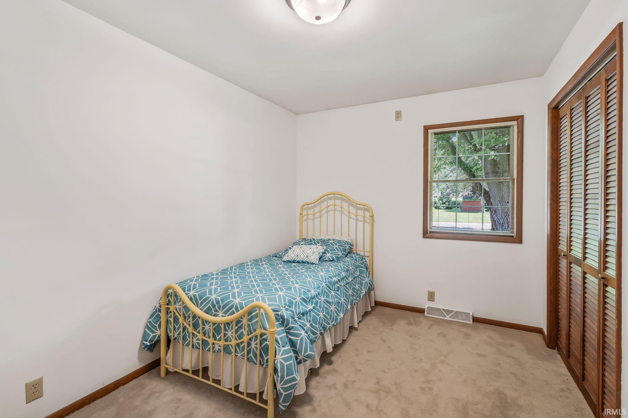 Photo 16 of 1406 W Orchard Drive