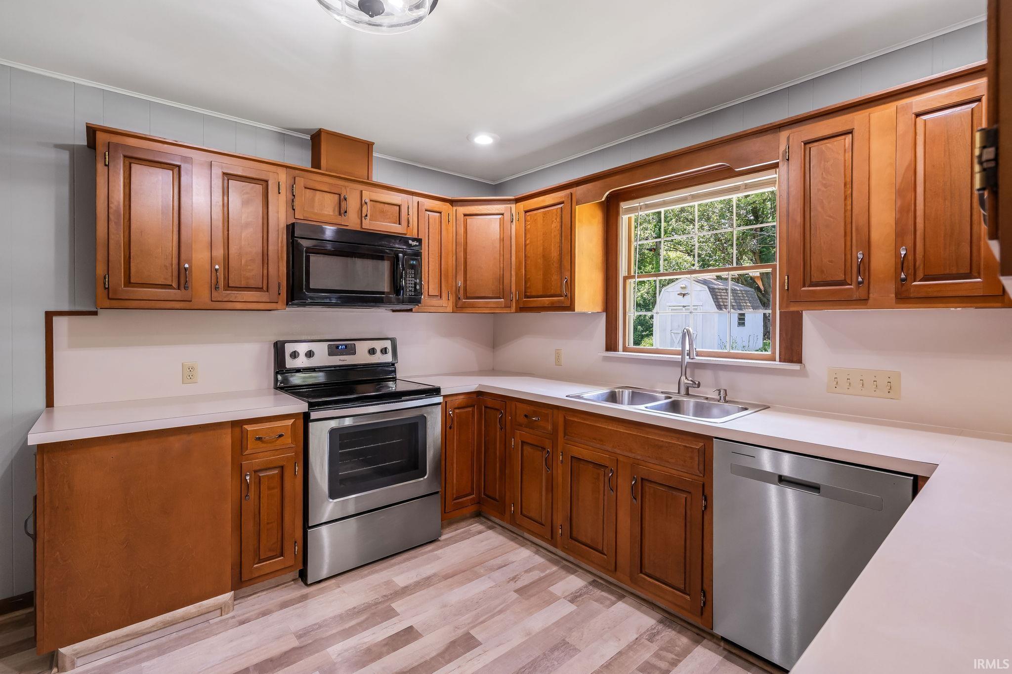 Photo 7 of 1406 W Orchard Drive