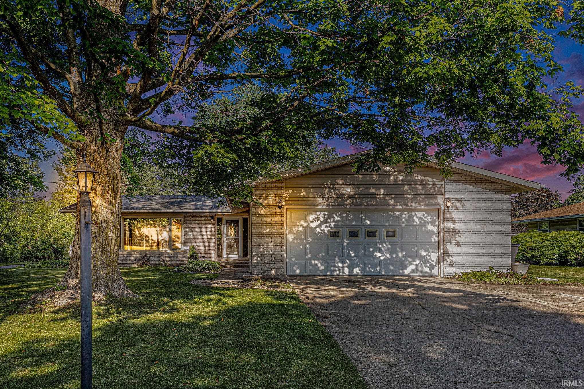 Photo 1 of 60220 Robin Hood Lane