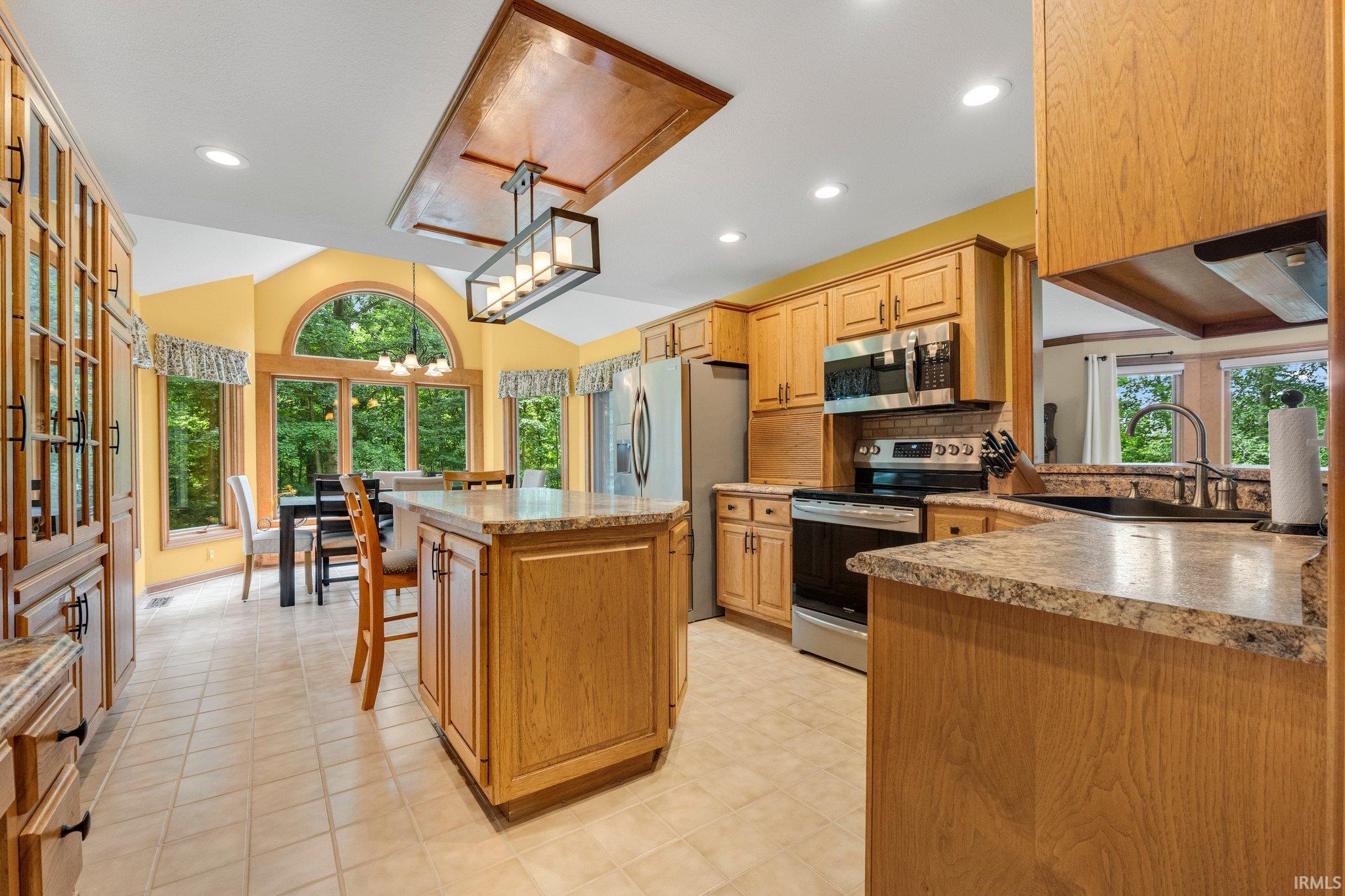 Photo 6 of 10610 Garman Road