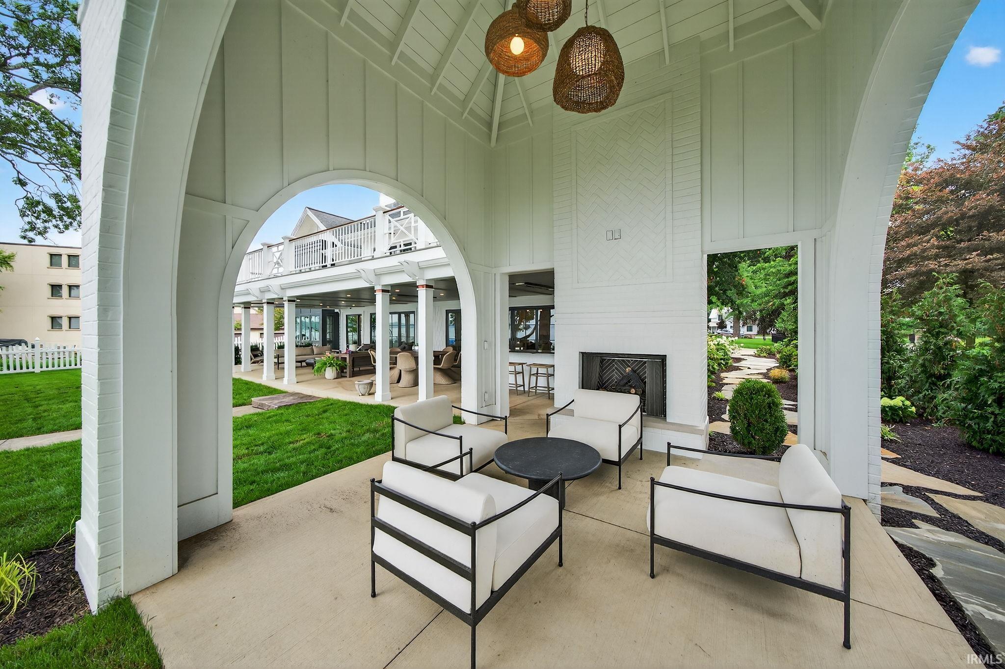 Homes for sale in Syracuse, IN | 12265 N Ogden Point Rd, Syracuse, IN 46567 | MLS# 202523813