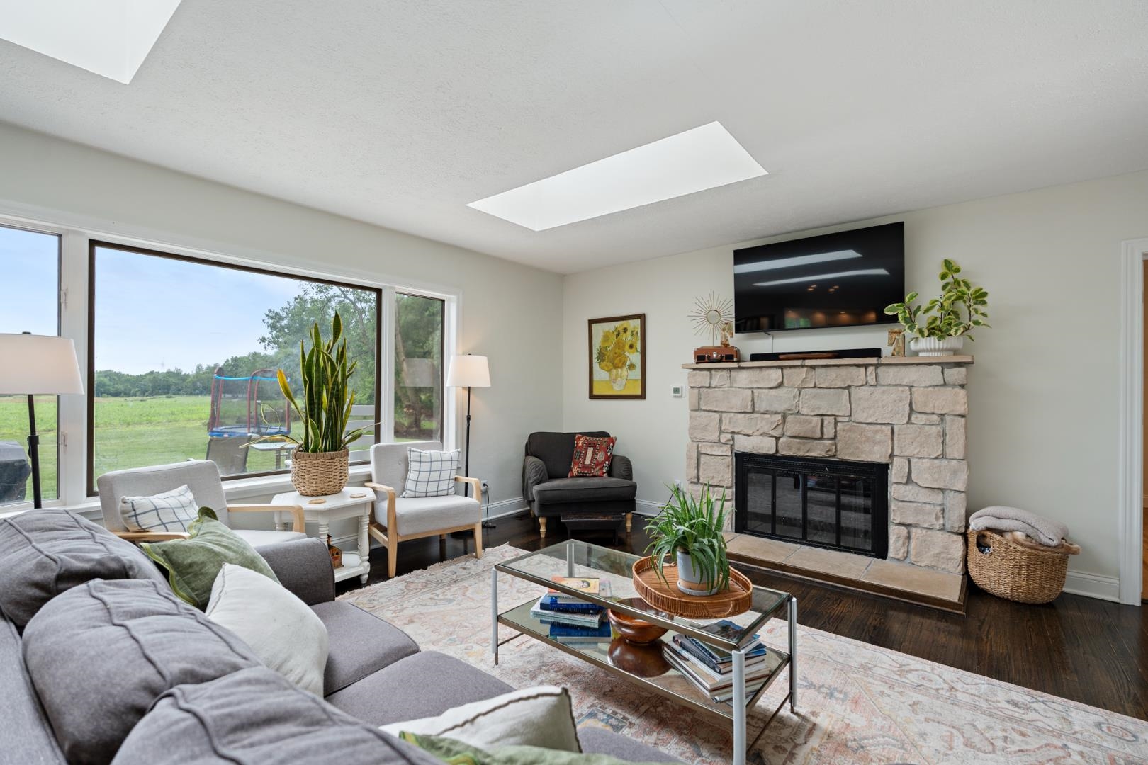 Photo 1 of 3865 E Forest Glen Avenue