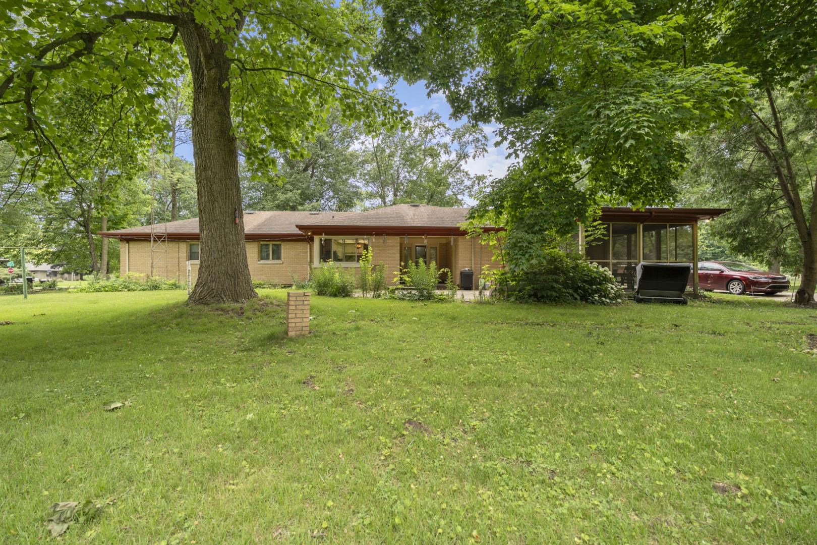 Photo 31 of 1201 Edgewood Drive