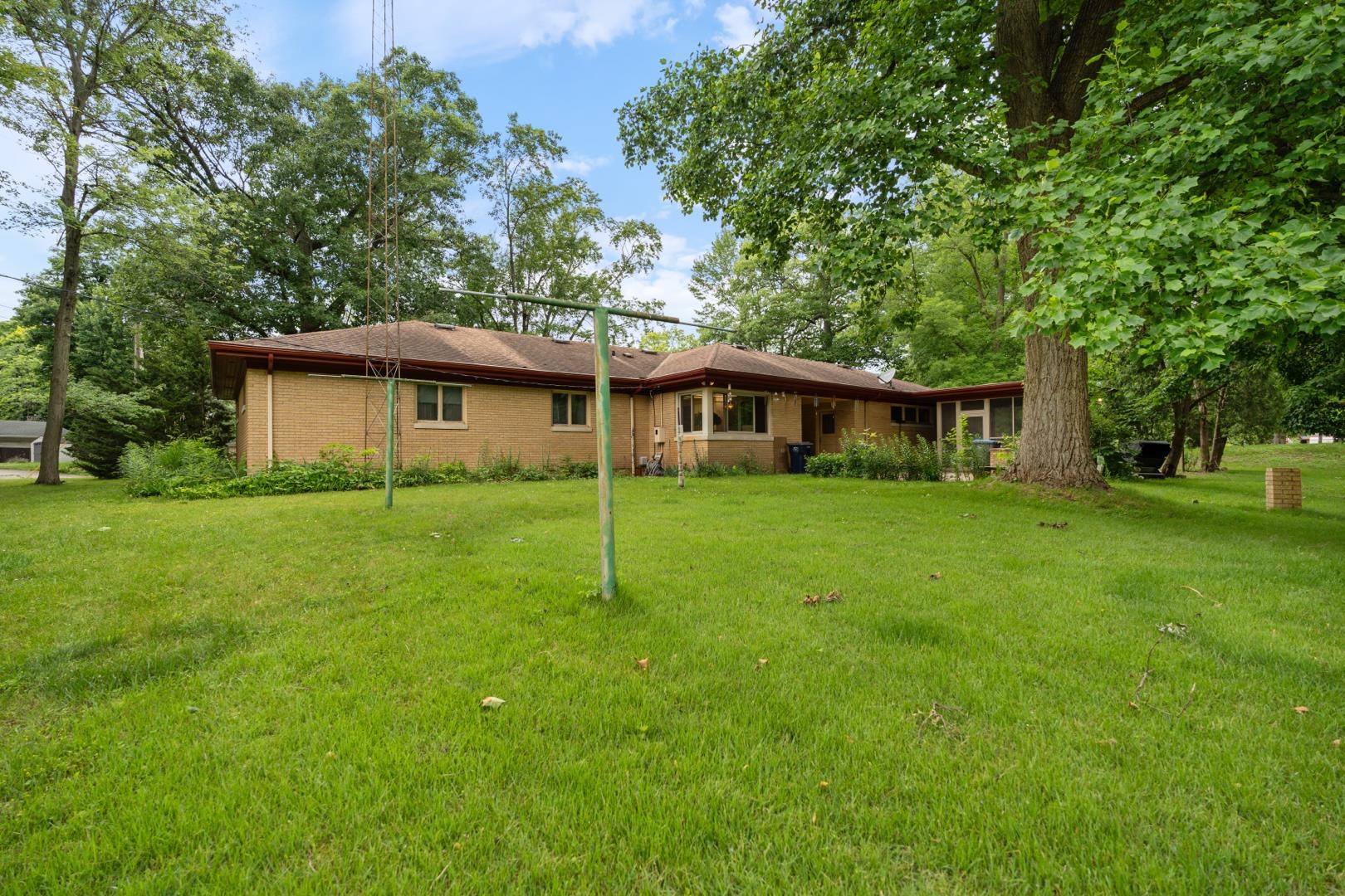 Photo 33 of 1201 Edgewood Drive
