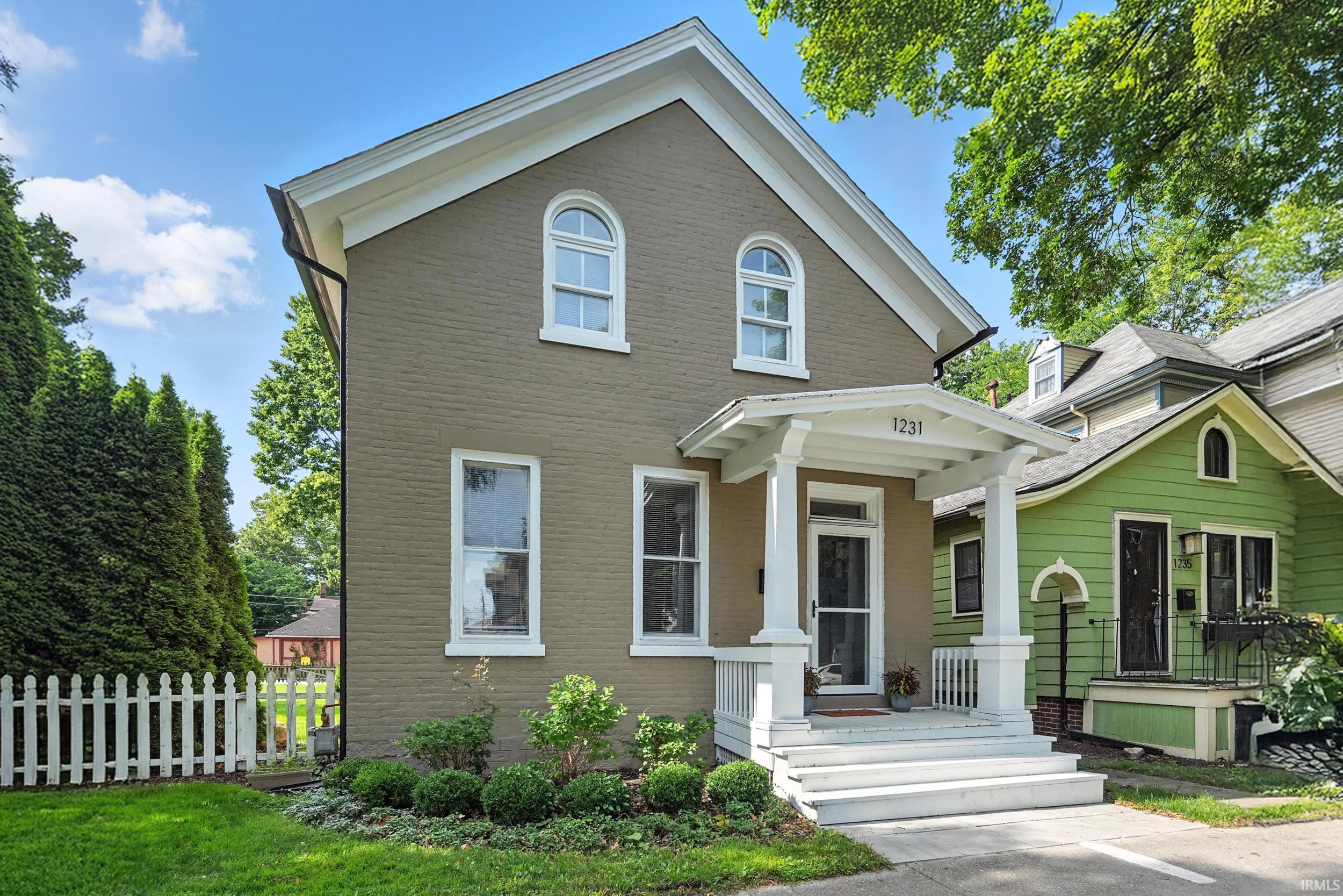 Photo 31 of 1231 W Washington Boulevard