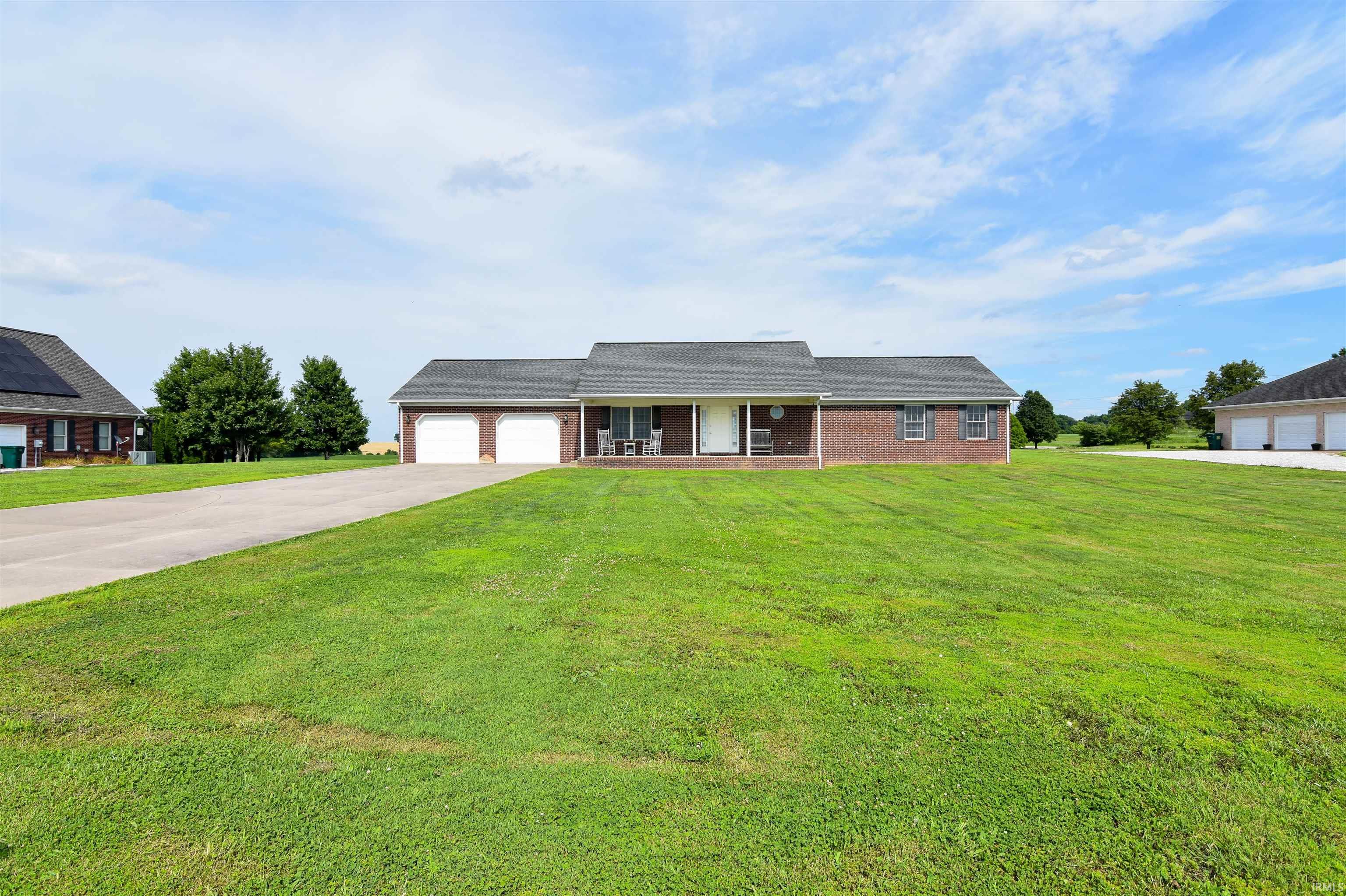 Homes for sale in Mount Vernon, IN | 2450 Kihn Ln, Mount Vernon, IN 47620 | MLS# 202524064