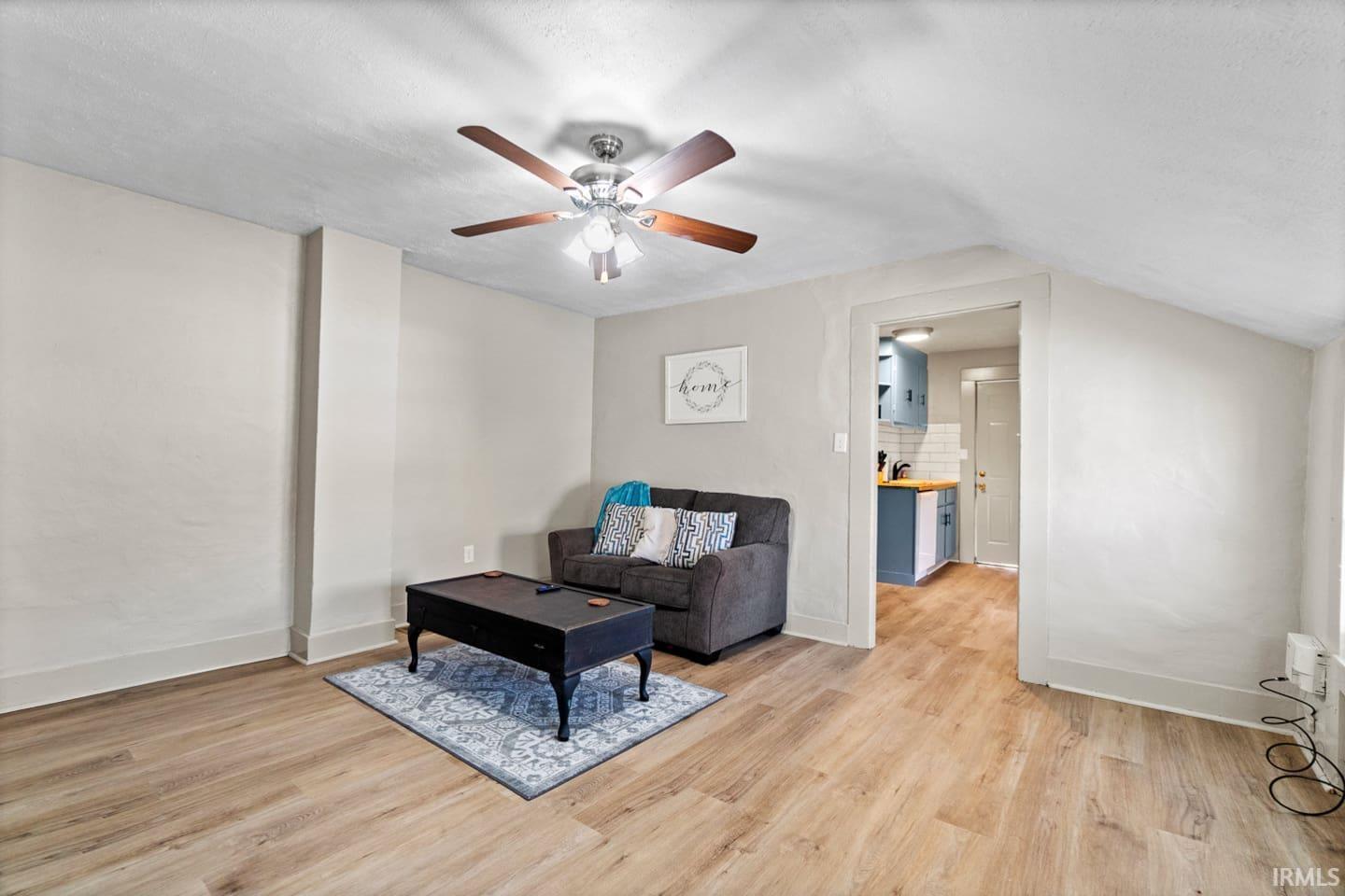 Photo 12 of 613 Lavina Street