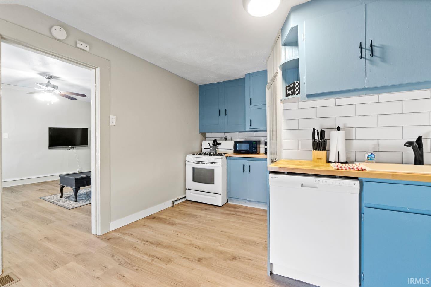 Photo 15 of 613 Lavina Street