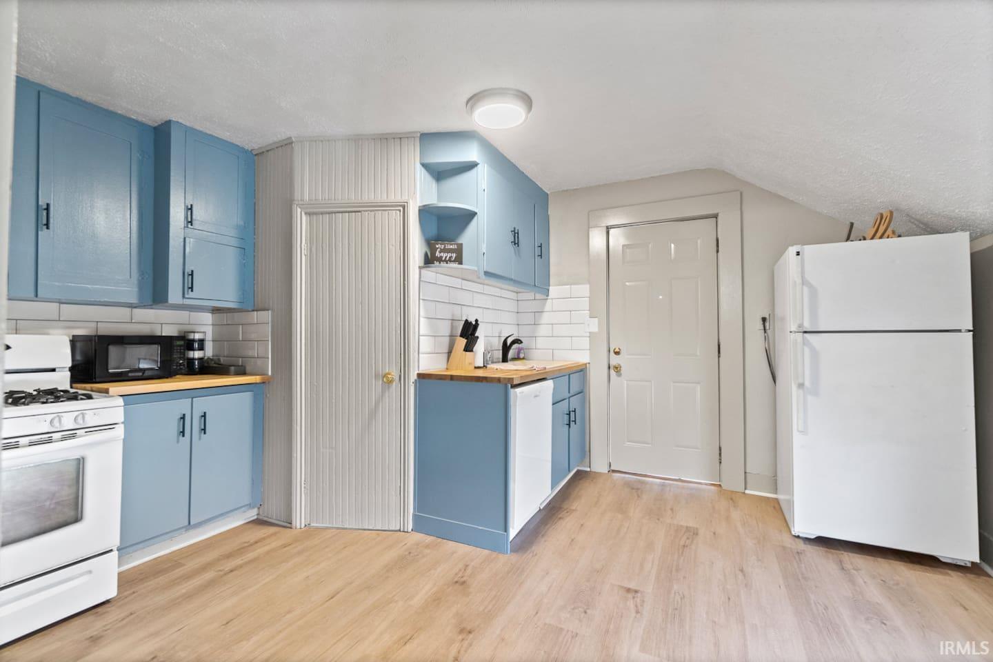 Photo 16 of 613 Lavina Street