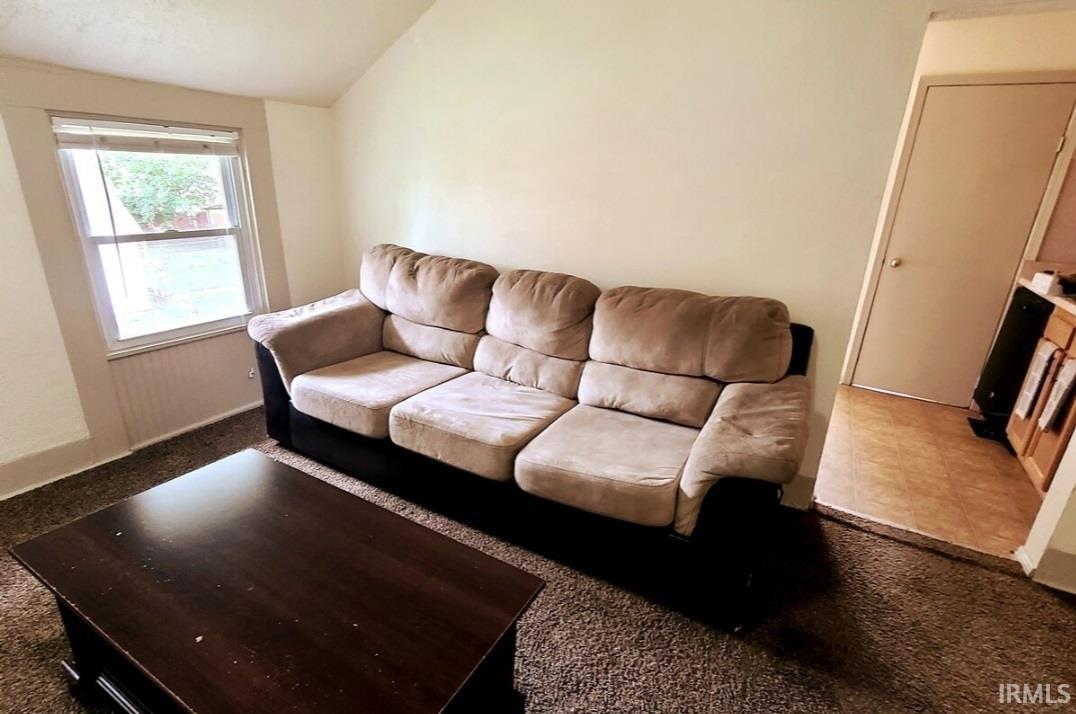 Photo 3 of 613 Lavina Street