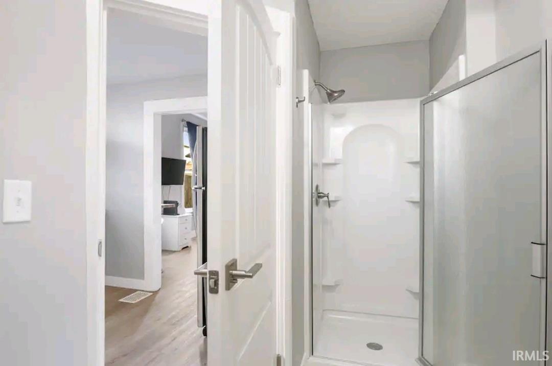 Photo 32 of 613 Lavina Street