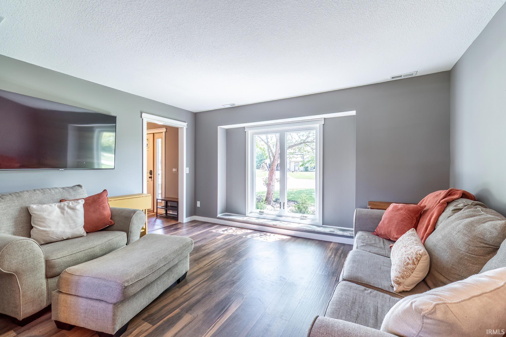 Photo 18 of 11215 Crested Oak Court