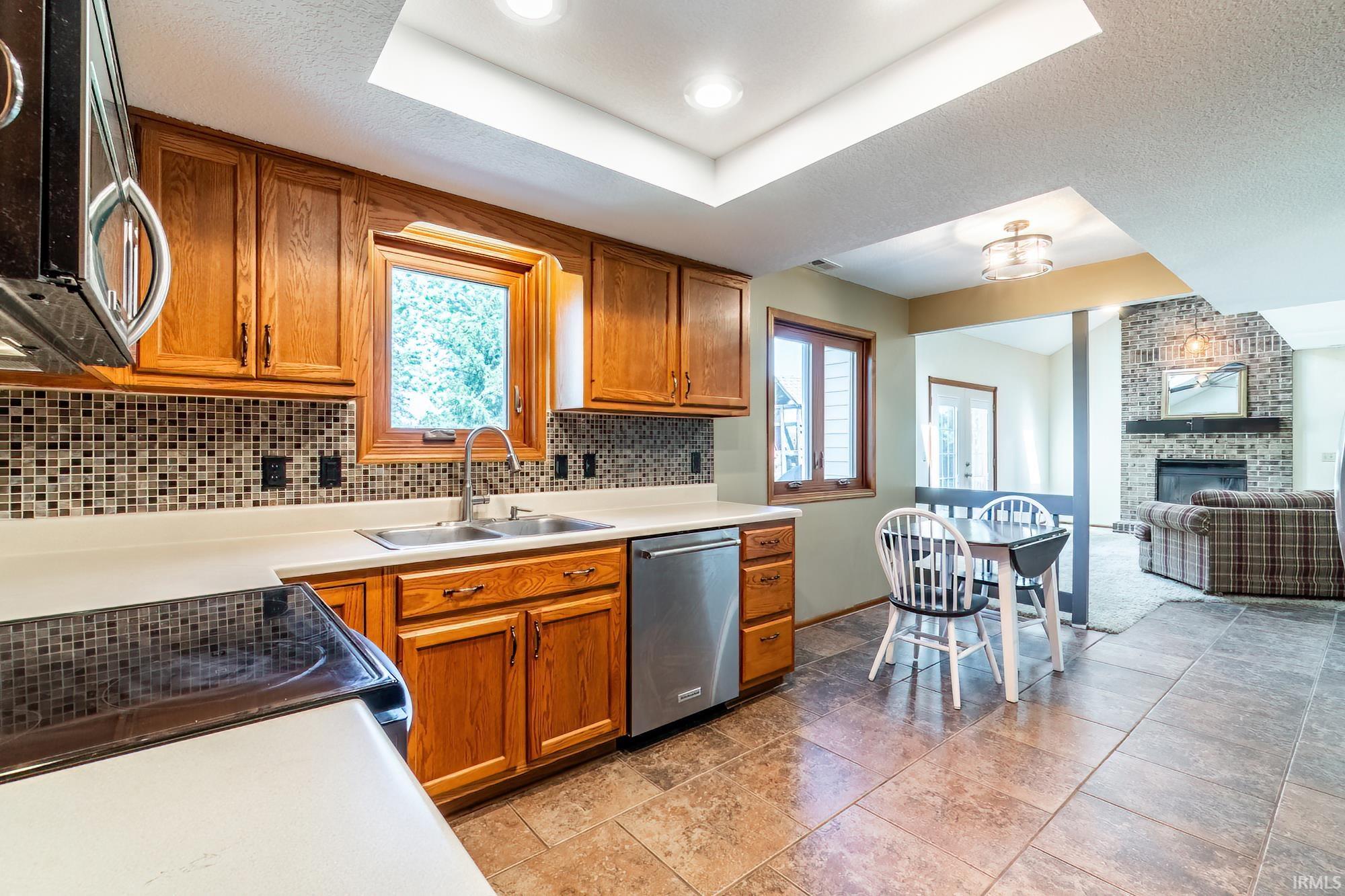 Photo 7 of 11215 Crested Oak Court