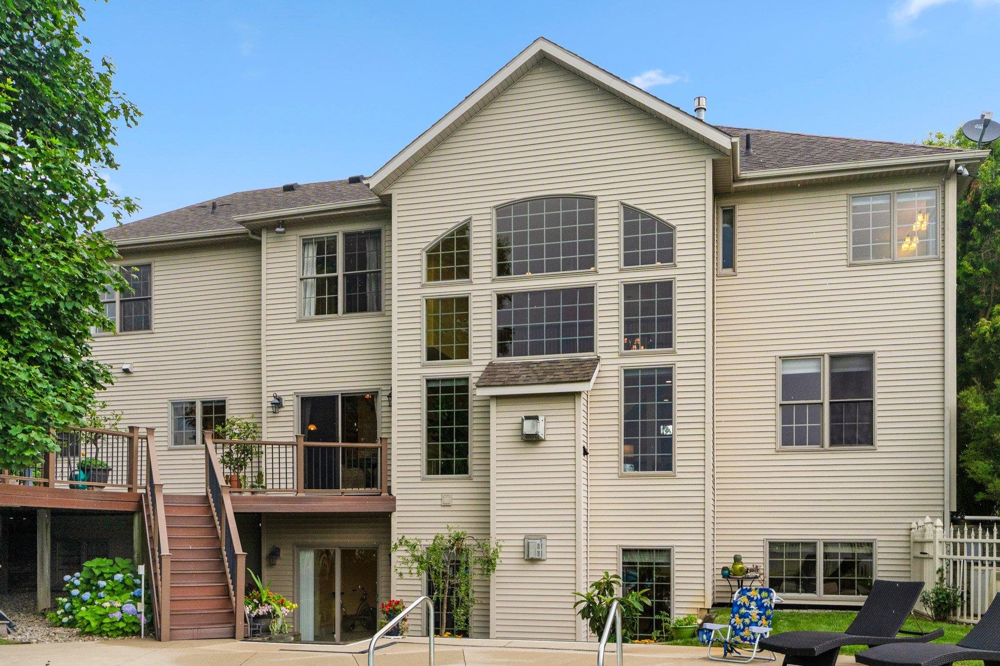 Homes for sale in Granger, IN | 10080 Pemburry Dr, Granger, IN 46530 | MLS# 202524237