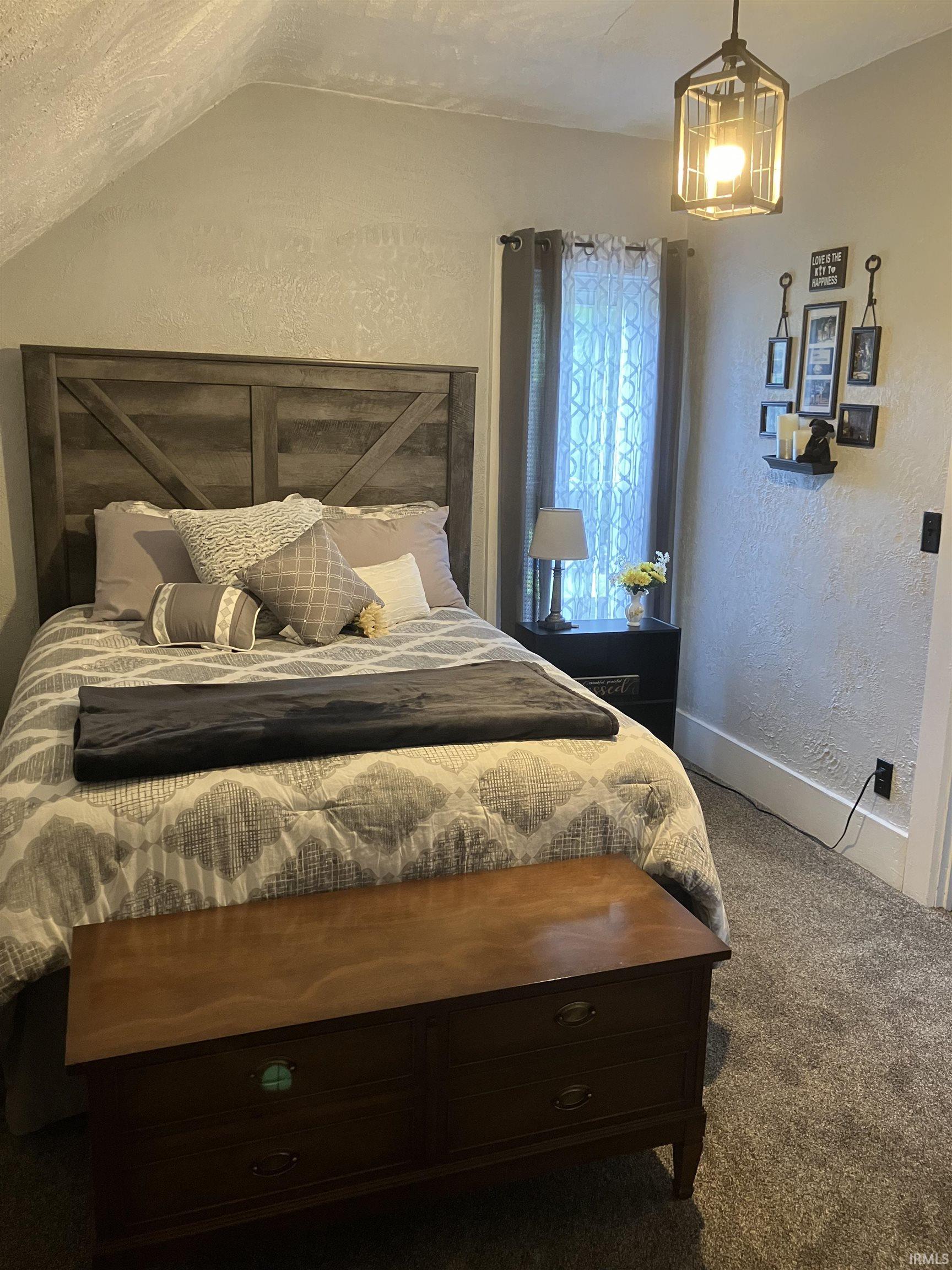 Photo 2 of 8507 W 200 N
