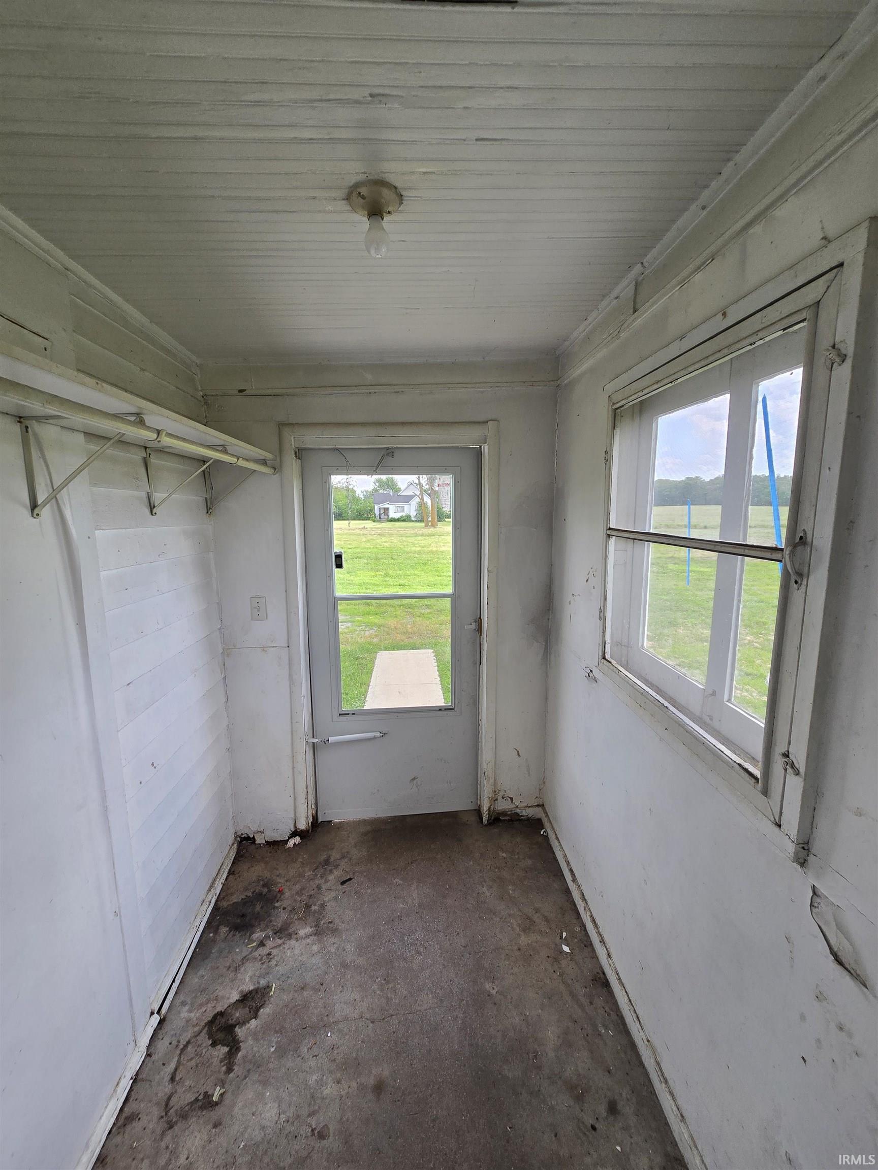 Homes for sale in Albany, IN | 9661 E 700 N Rd, Albany, IN 47320 | MLS# 202524316