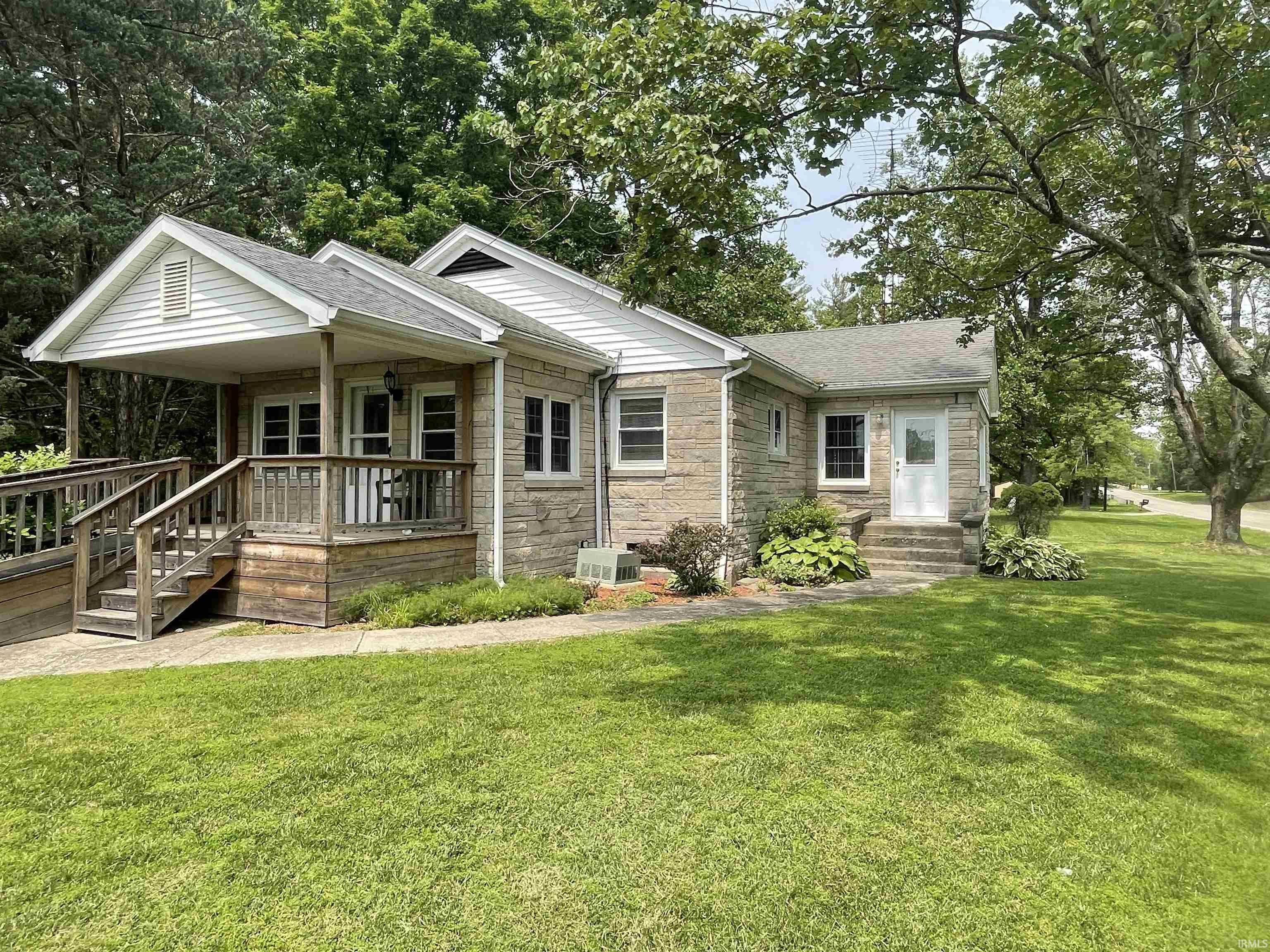 Homes for sale in Jasonville, IN | 14467 W St Rd 48, Jasonville, IN 47438 | MLS# 202524378