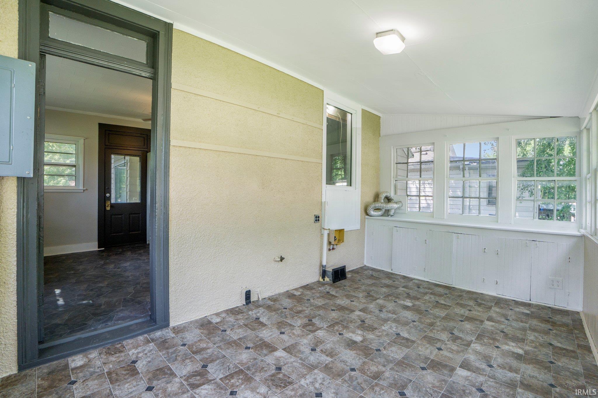Photo 4 of 1331 Summit Street