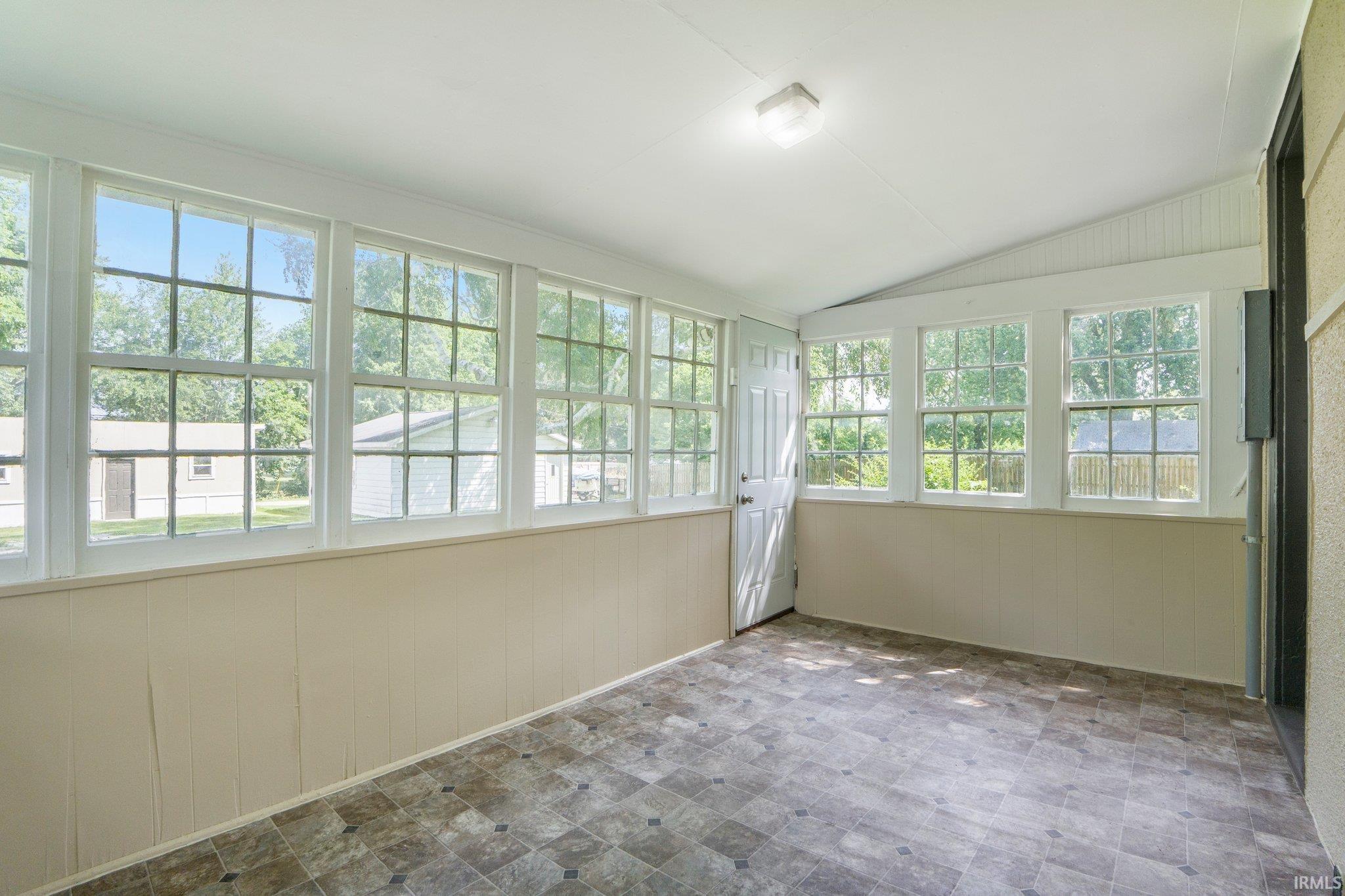 Photo 6 of 1331 Summit Street