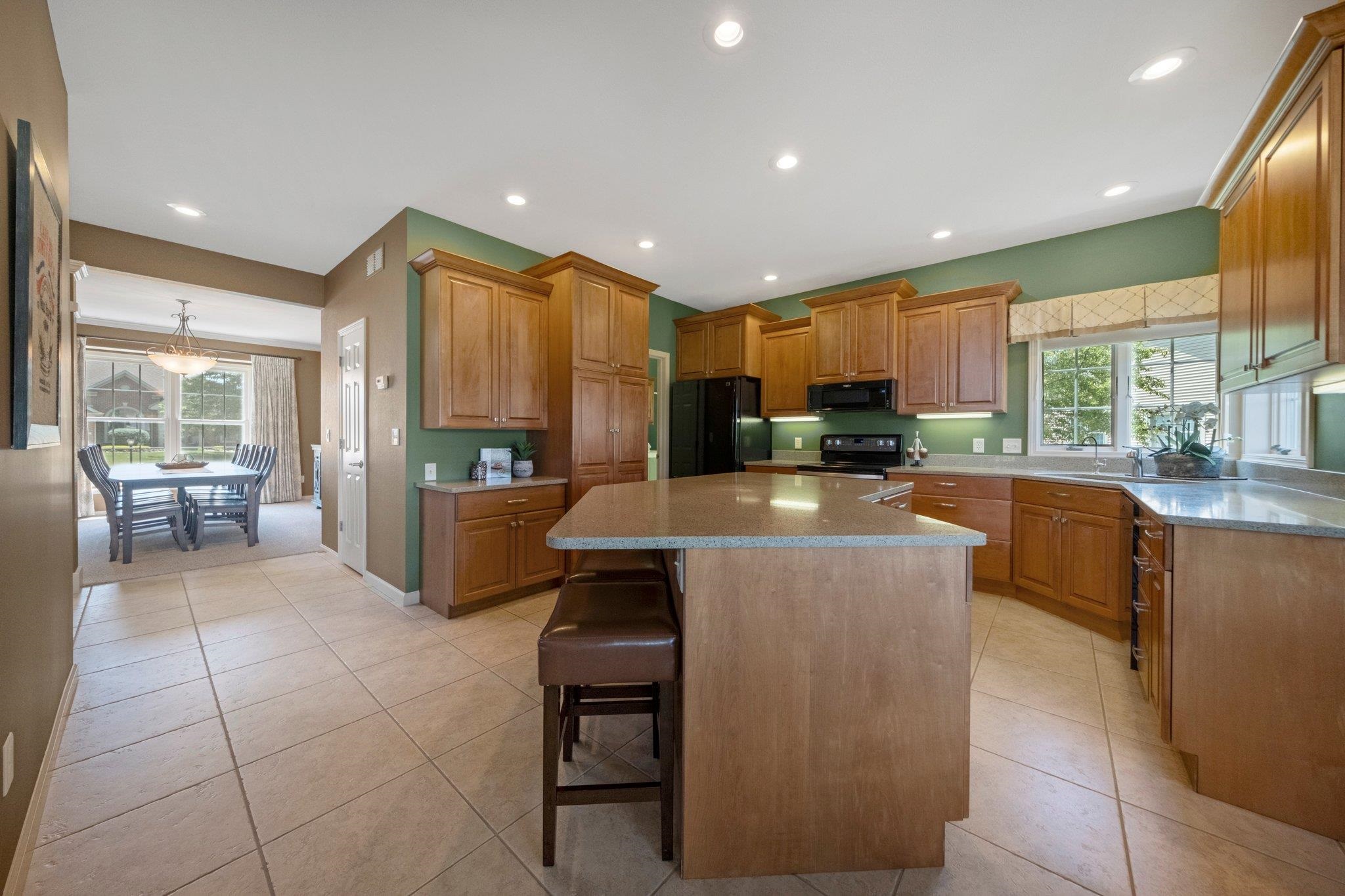 Photo 4 of 1306 McCormick Dr