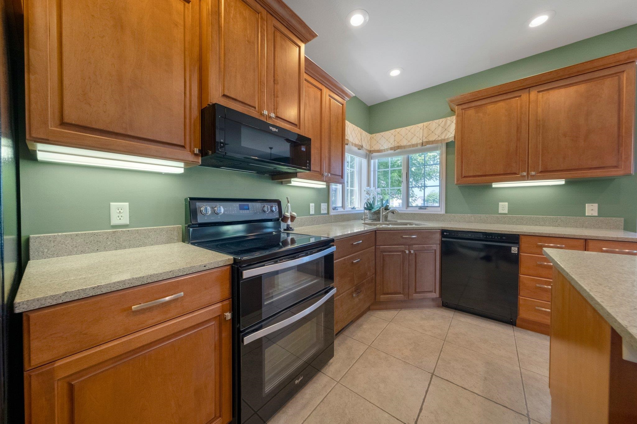Photo 5 of 1306 McCormick Dr
