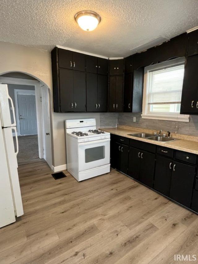 Photo 3 of 3421 Smith Street