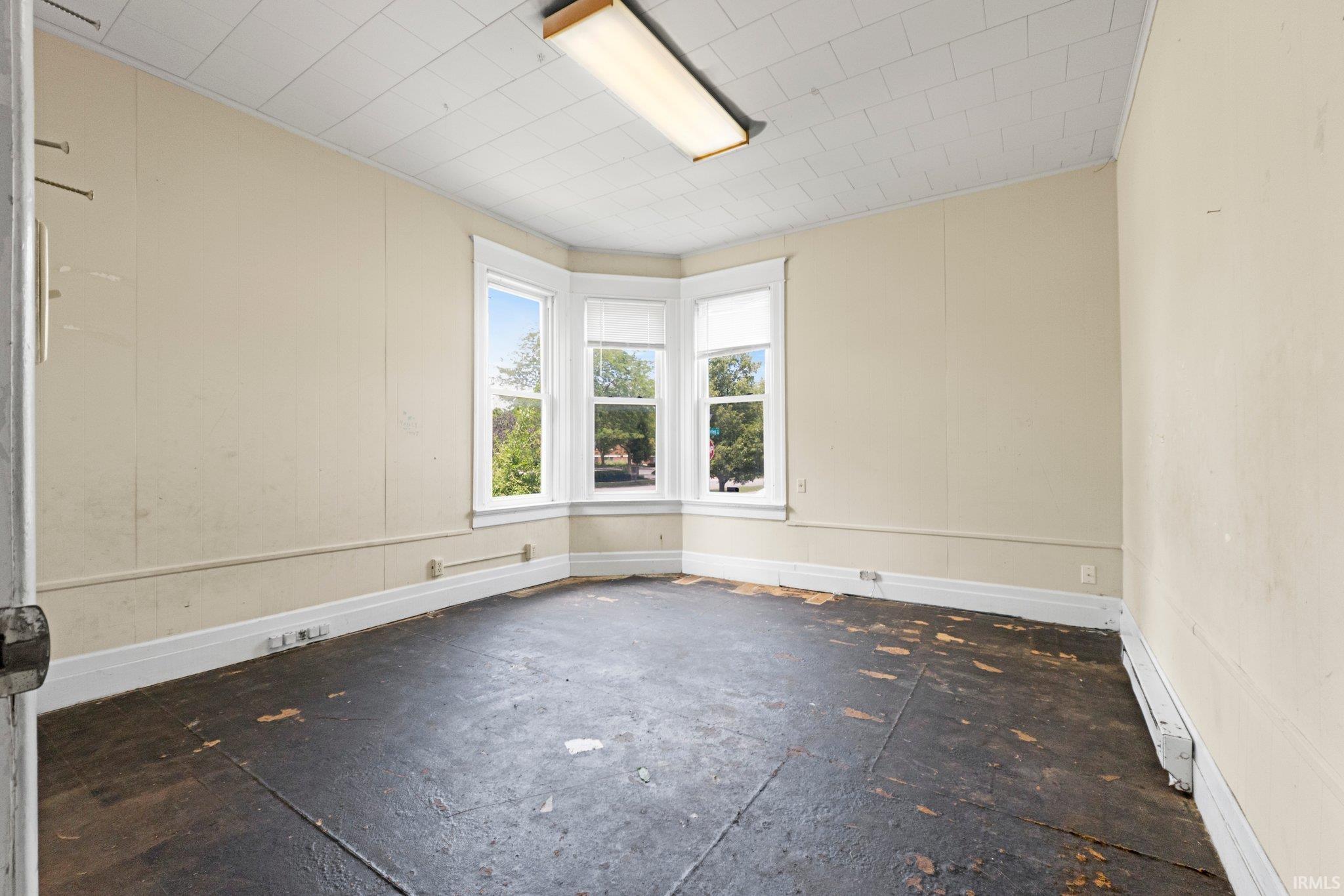 Photo 4 of 3001 Fairfield Avenue