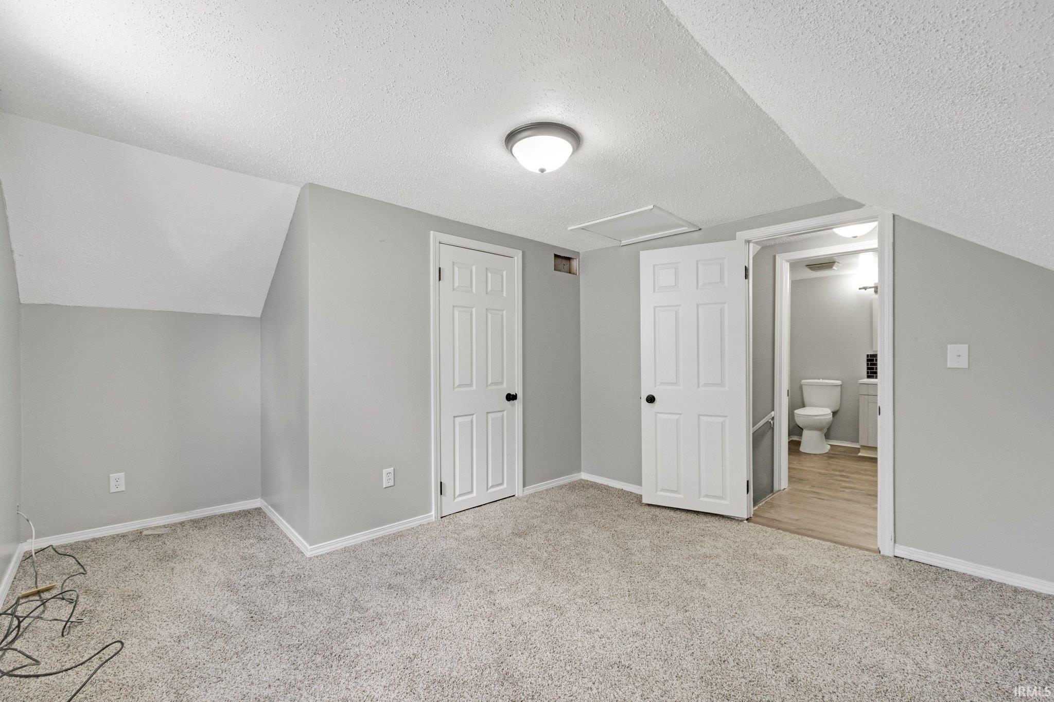 Photo 12 of 2725 Fox Avenue