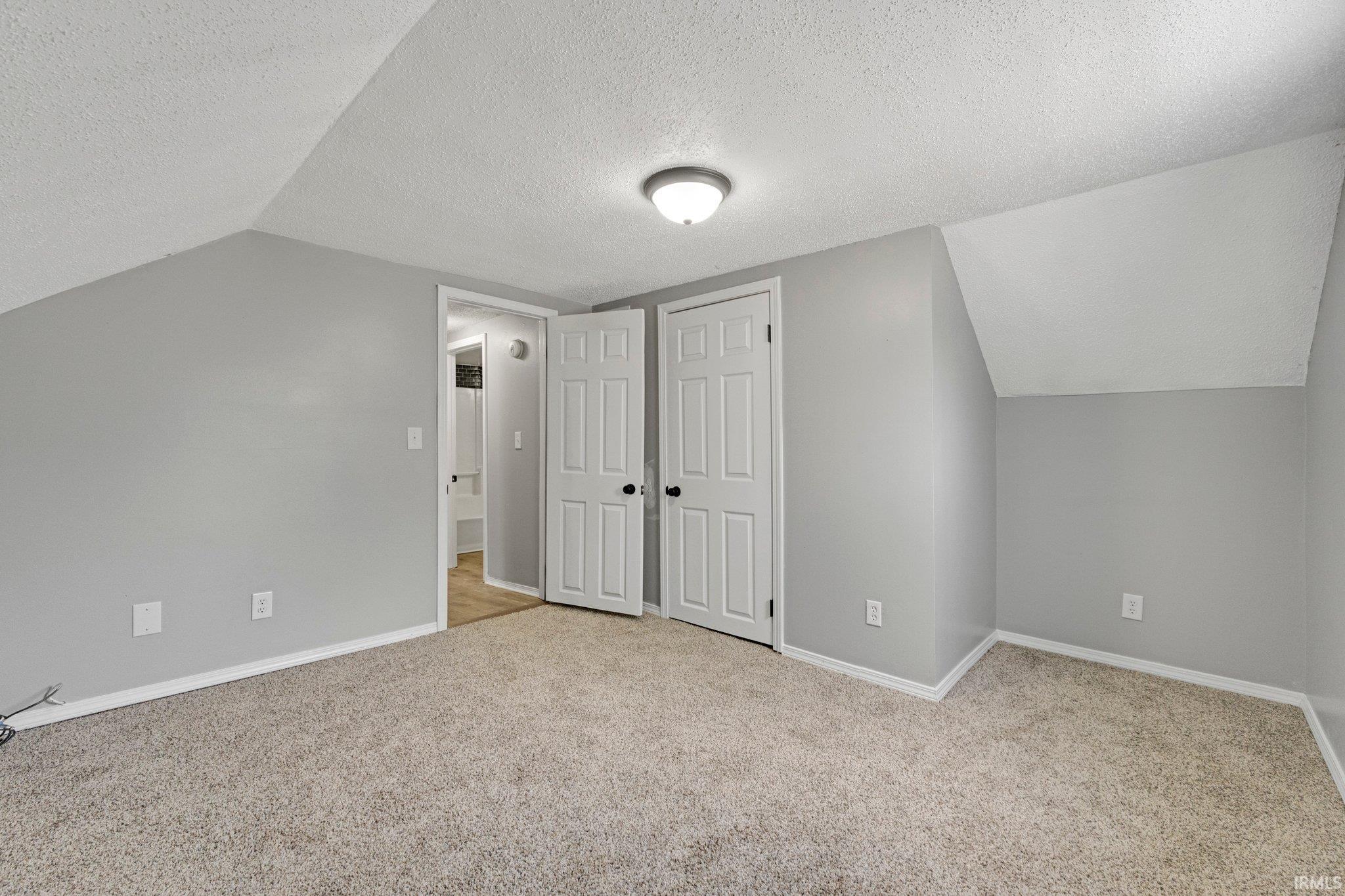 Photo 14 of 2725 Fox Avenue