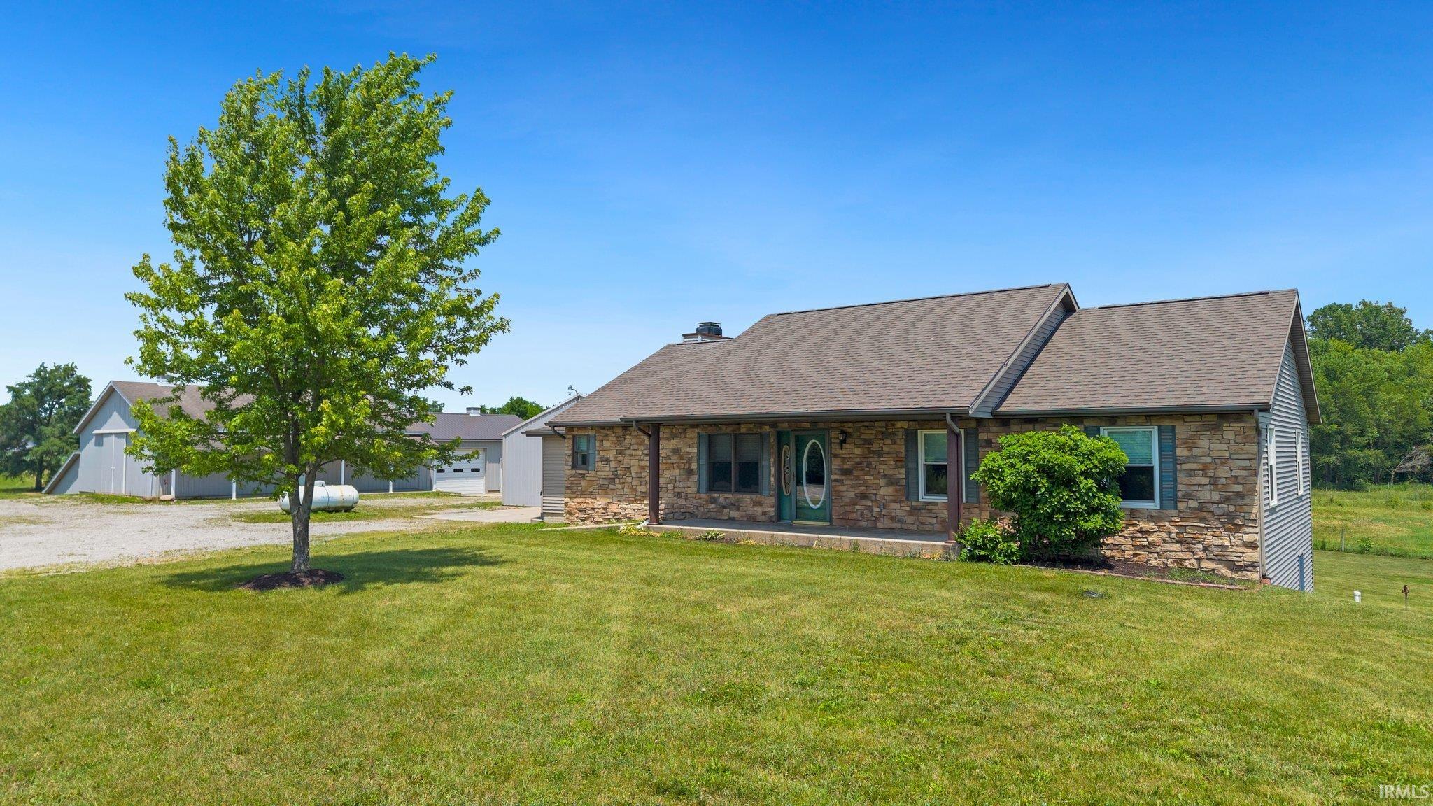 Photo 0 of 2150 N Us Highway 33